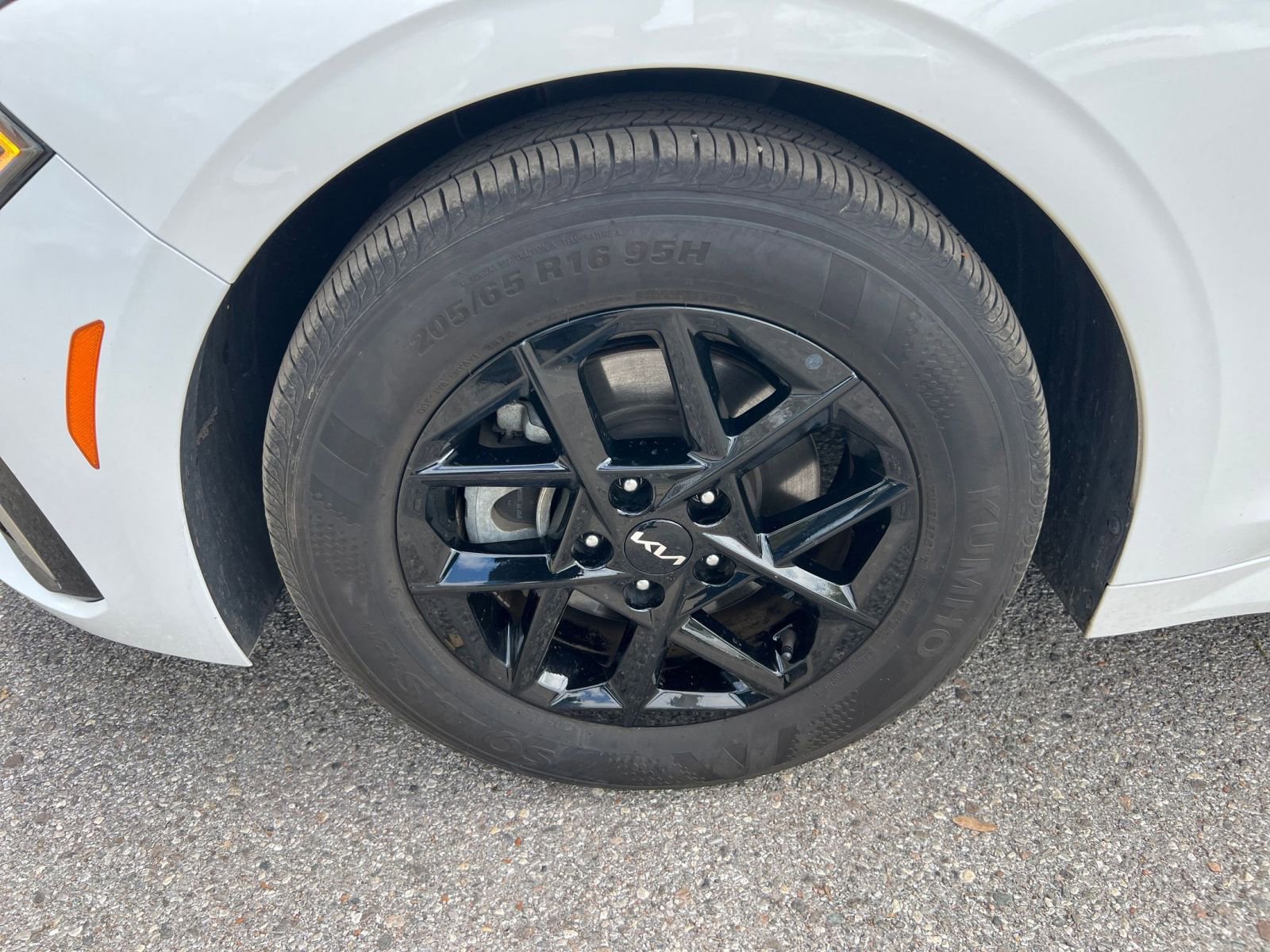 Thumbnail: 2025 Kia K5 - 27