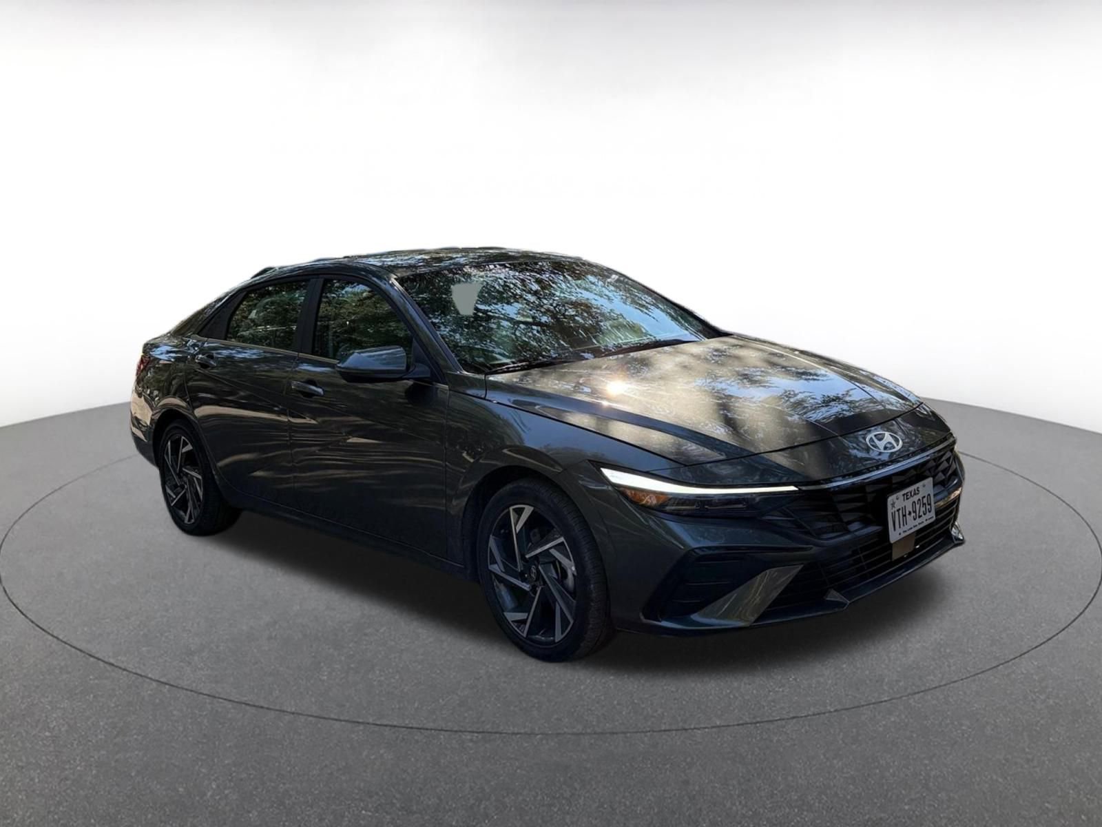 Thumbnail: 2025 Hyundai Elantra - 1