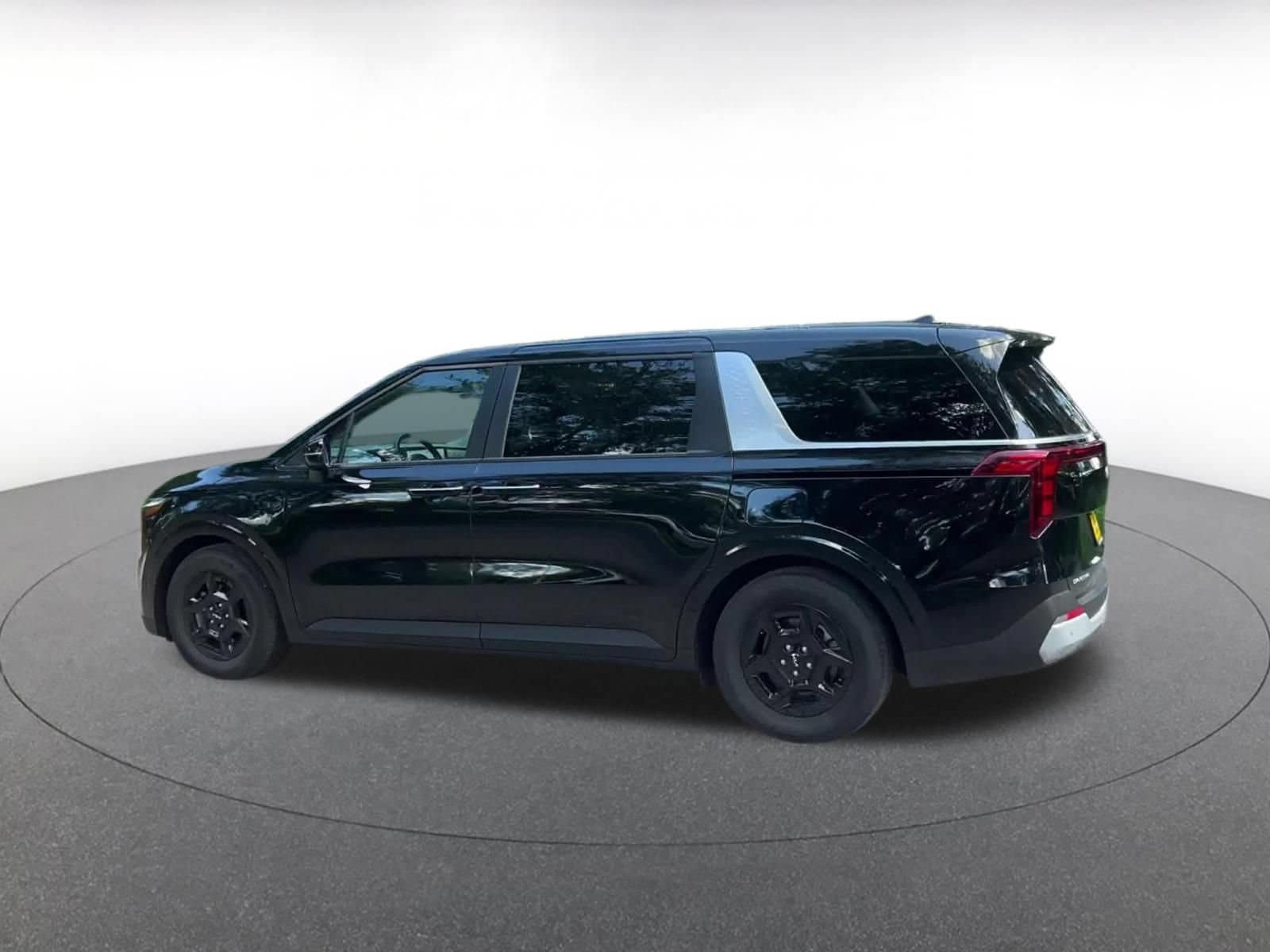 Thumbnail: 2026 Kia Carnival - 9