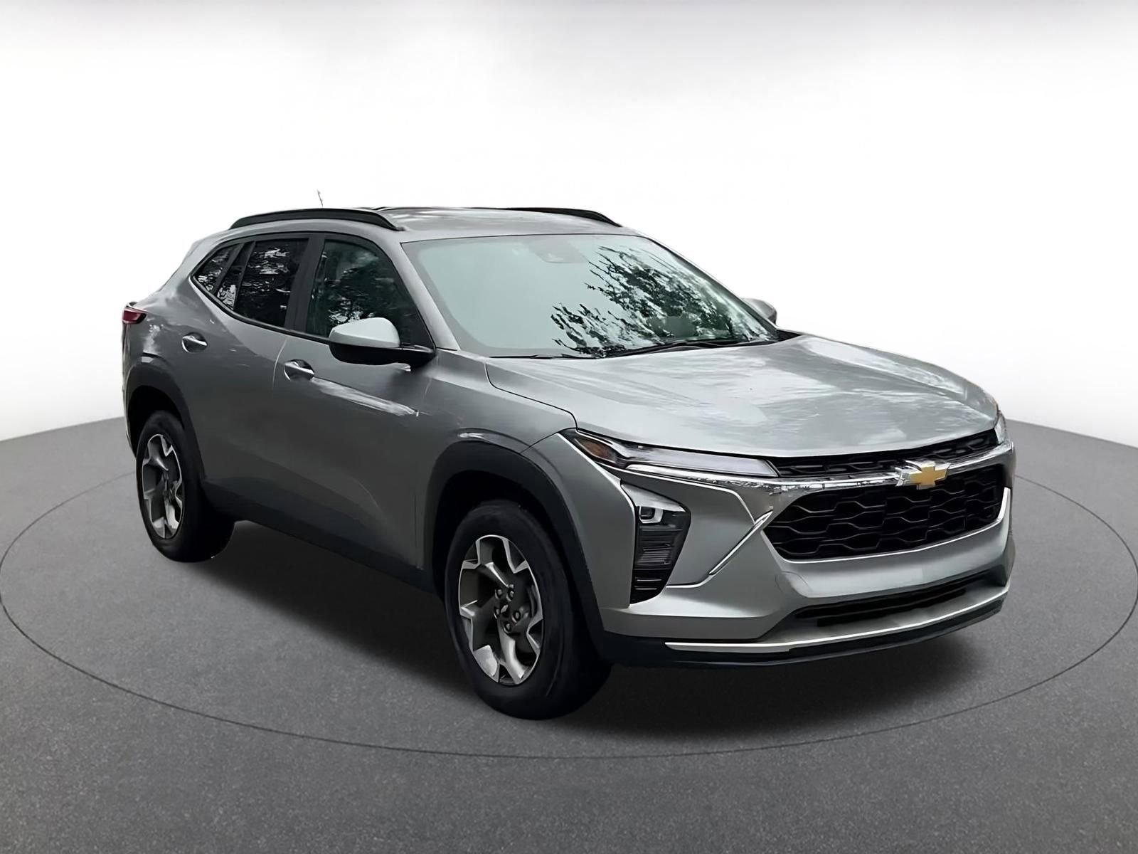 Thumbnail: 2025 Chevrolet Trax - 3