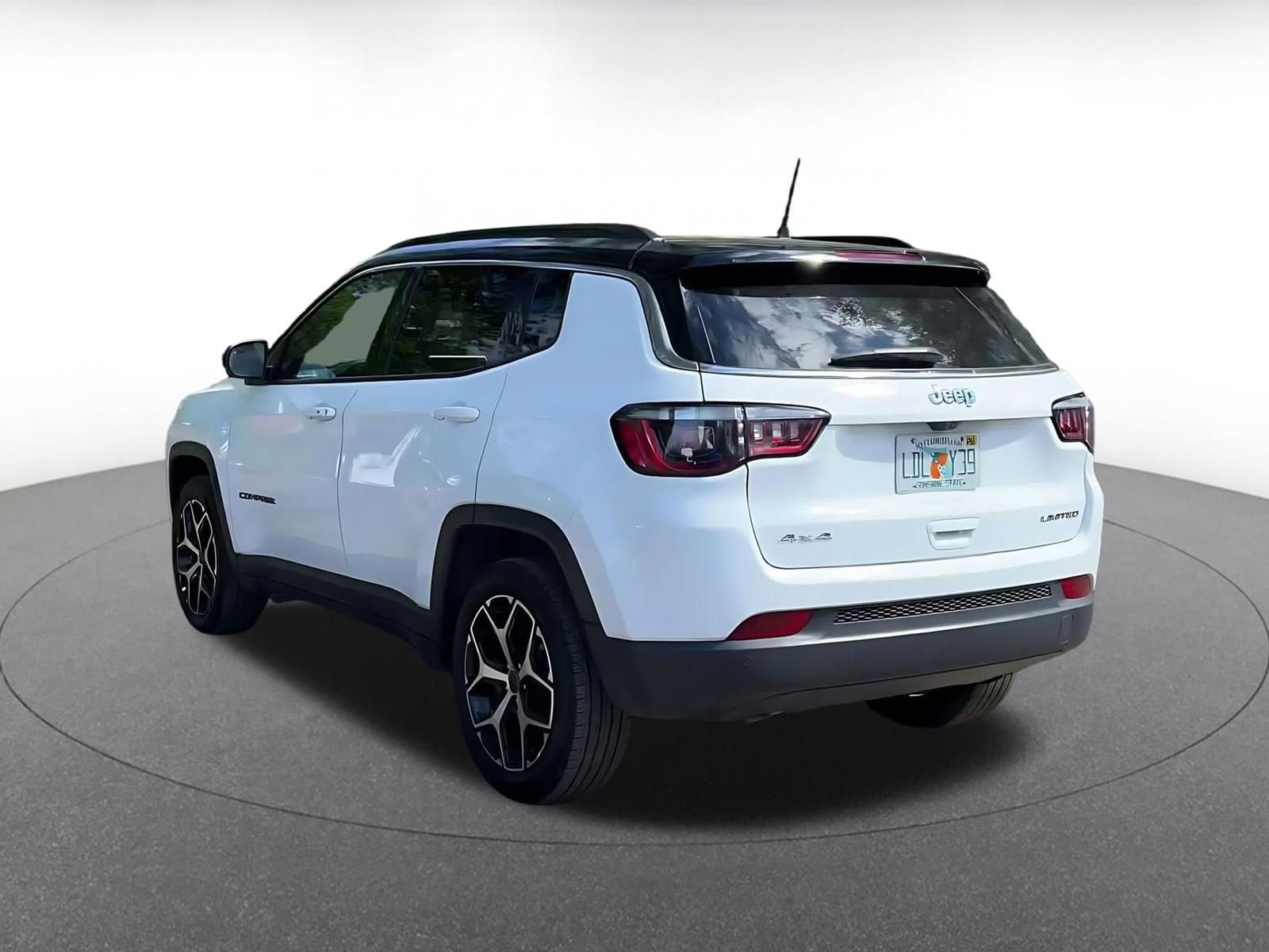 Thumbnail: 2025 Jeep Compass - 11