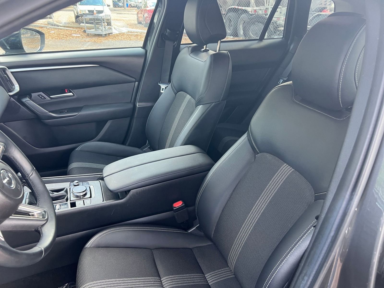 Thumbnail: 2025 Mazda CX-50 - 33