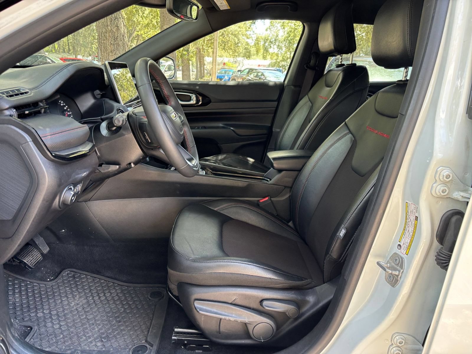 Thumbnail: 2025 Jeep Compass - 20