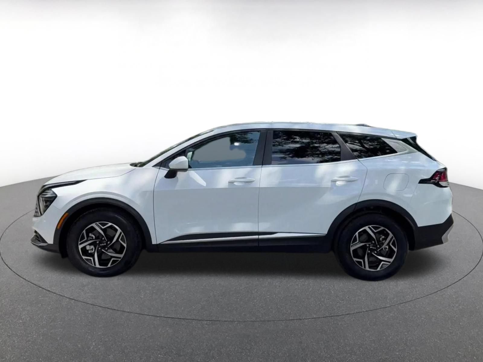 Thumbnail: 2025 Kia Sportage - 9