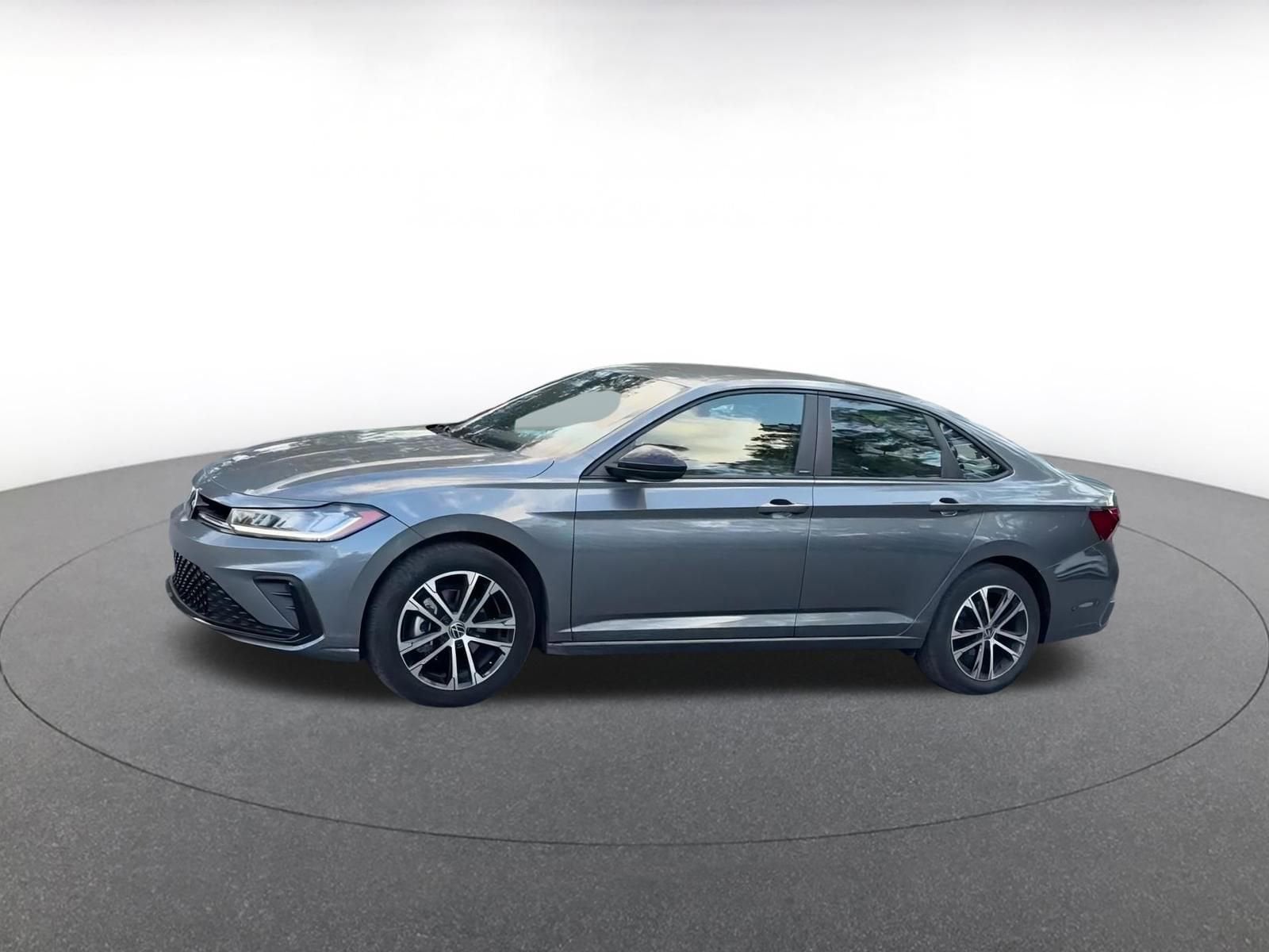 Thumbnail: 2025 Volkswagen Jetta - 9