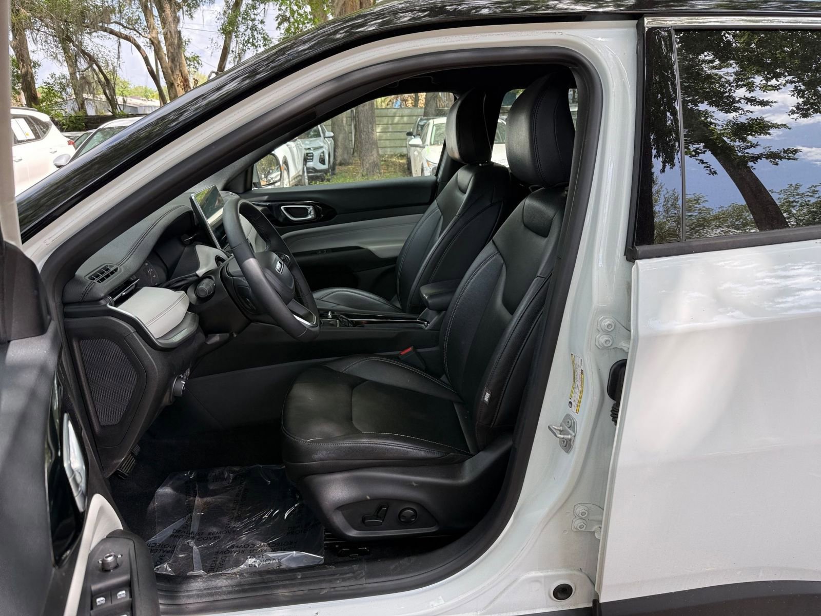 Thumbnail: 2025 Jeep Compass - 34