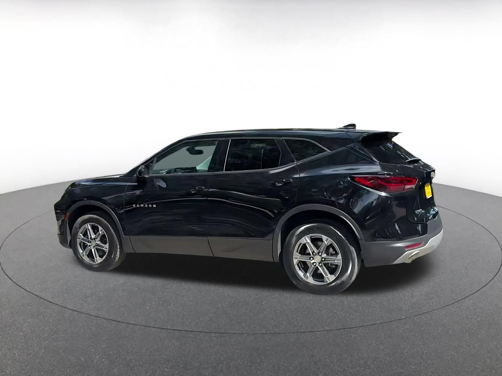 Thumbnail: 2025 Chevrolet Blazer - 10