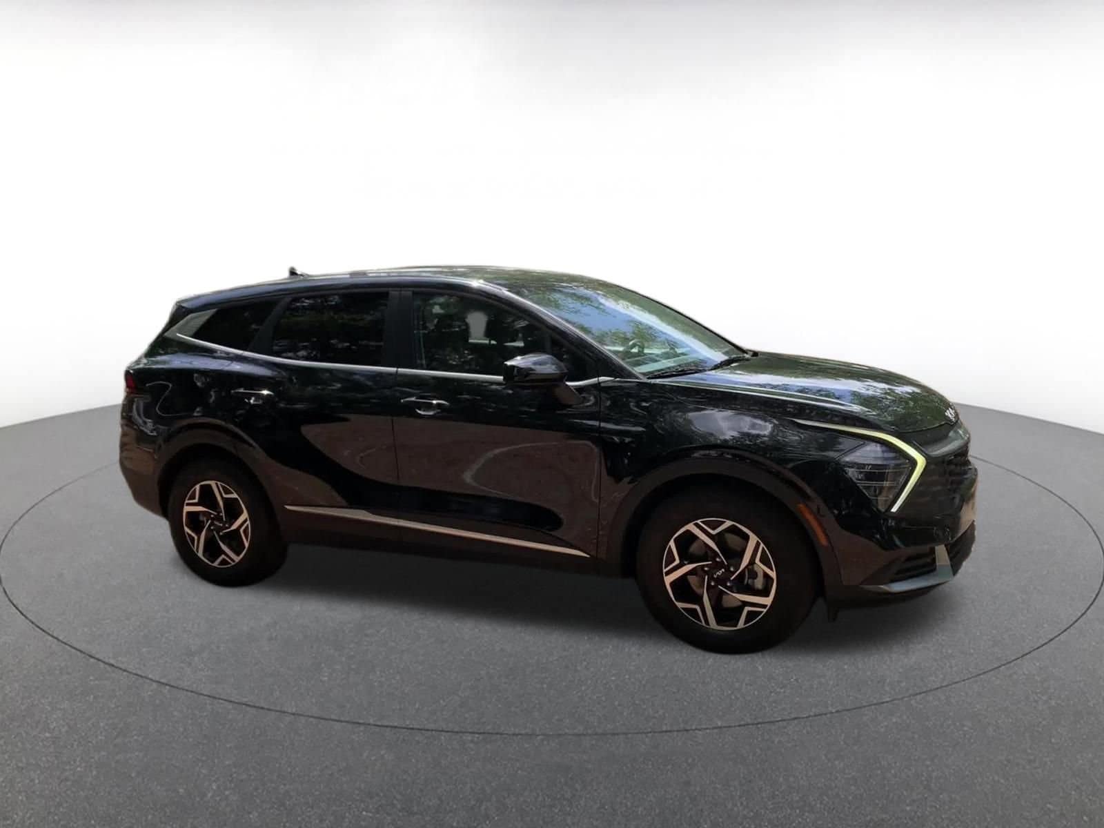 Thumbnail: 2025 Kia Sportage - 2