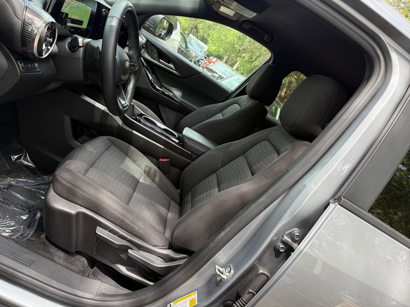 Thumbnail: 2025 Chevrolet Equinox - 24