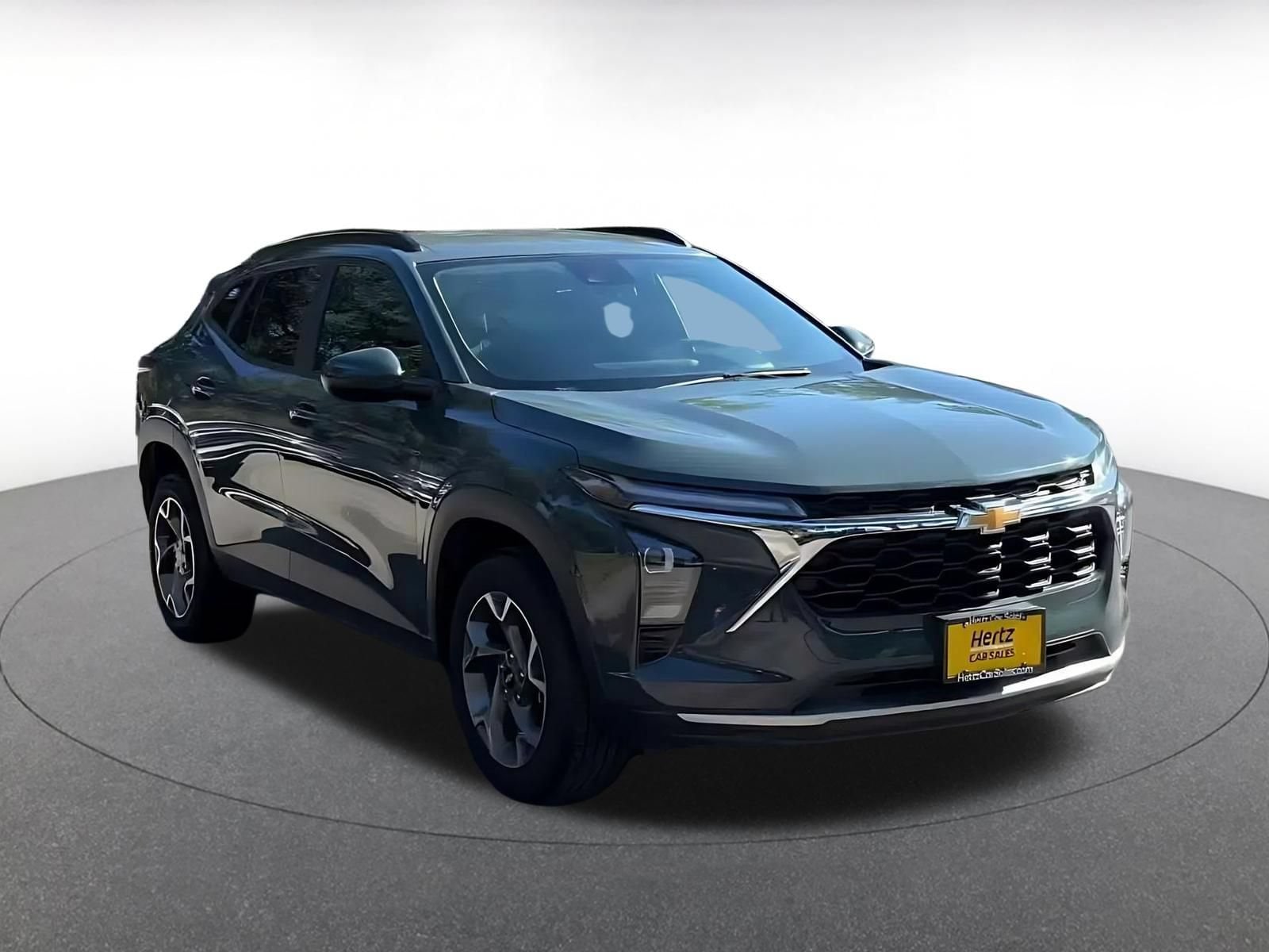 Thumbnail: 2025 Chevrolet Trax - 3