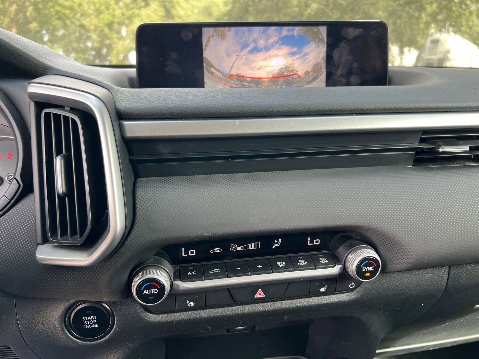 Thumbnail: 2025 Mazda CX-50 - 17