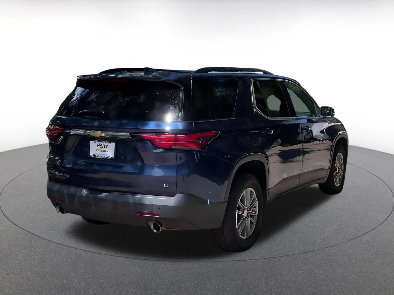 Thumbnail: 2023 Chevrolet Traverse - 13