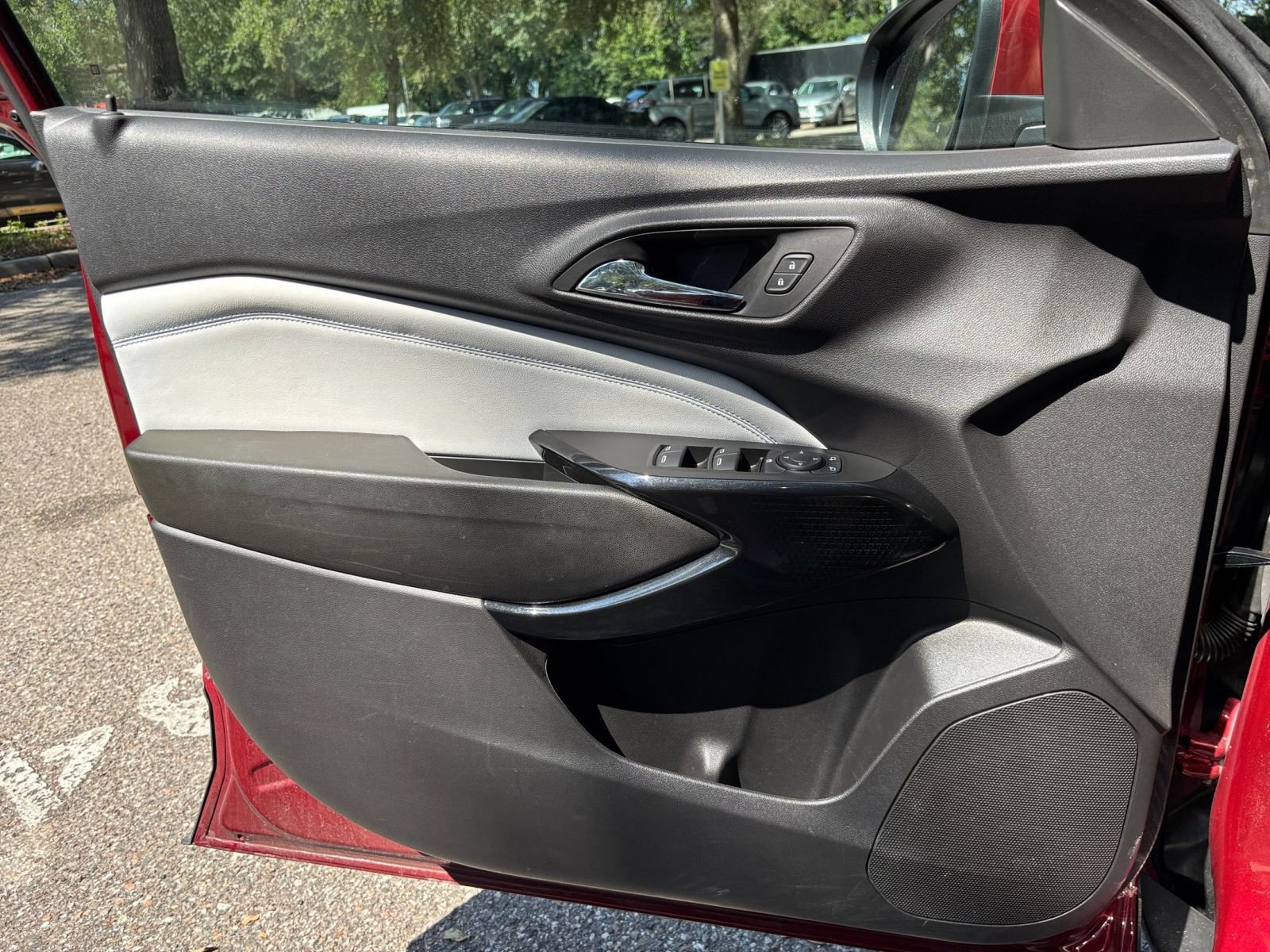 Thumbnail: 2025 Chevrolet Trax - 18