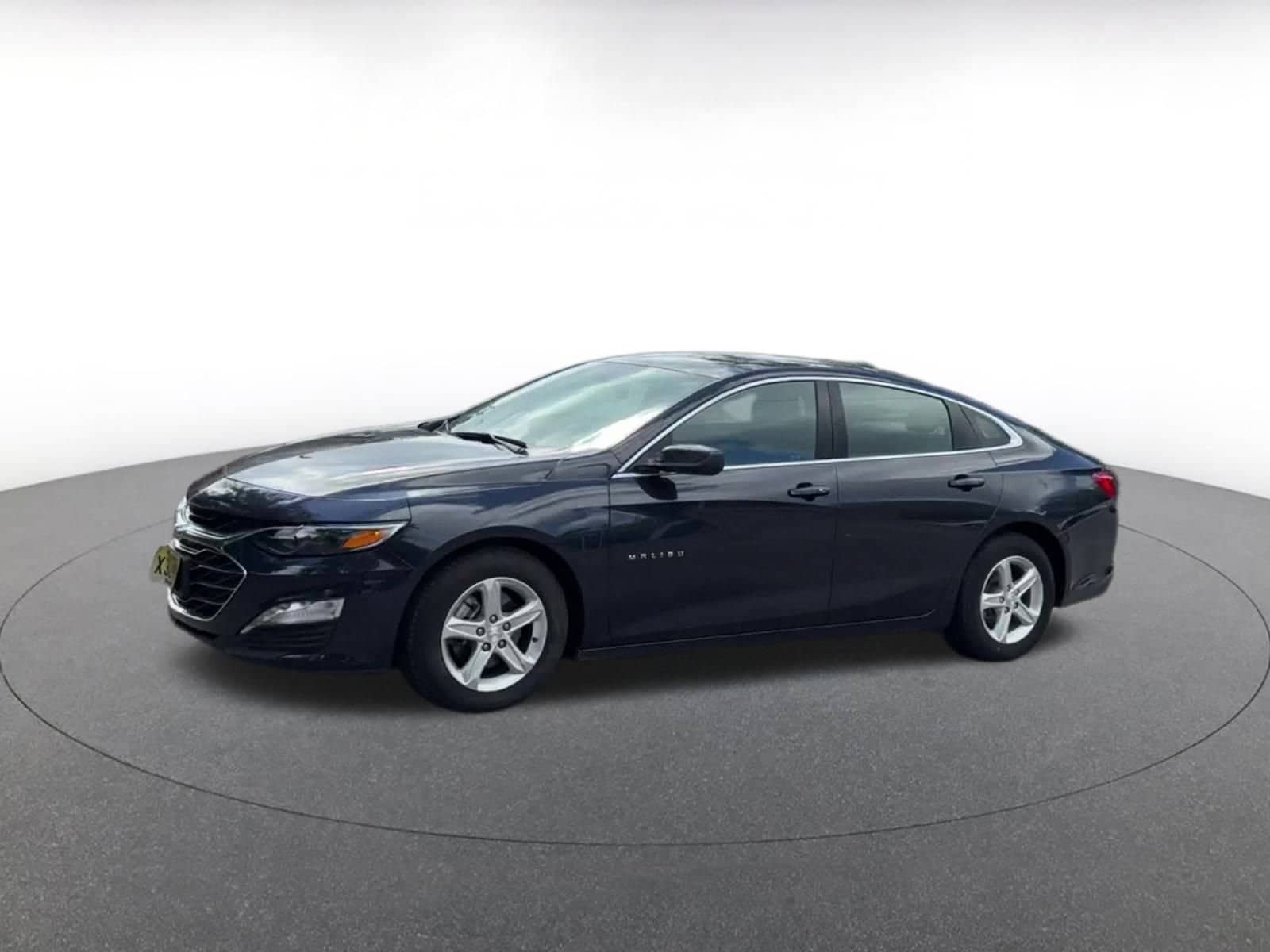 Thumbnail: 2023 Chevrolet Malibu - 8
