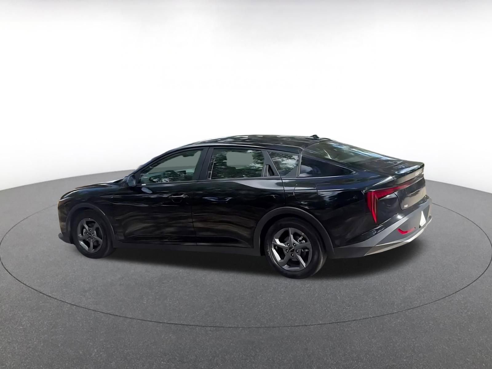 Thumbnail: 2025 Kia K4 - 10