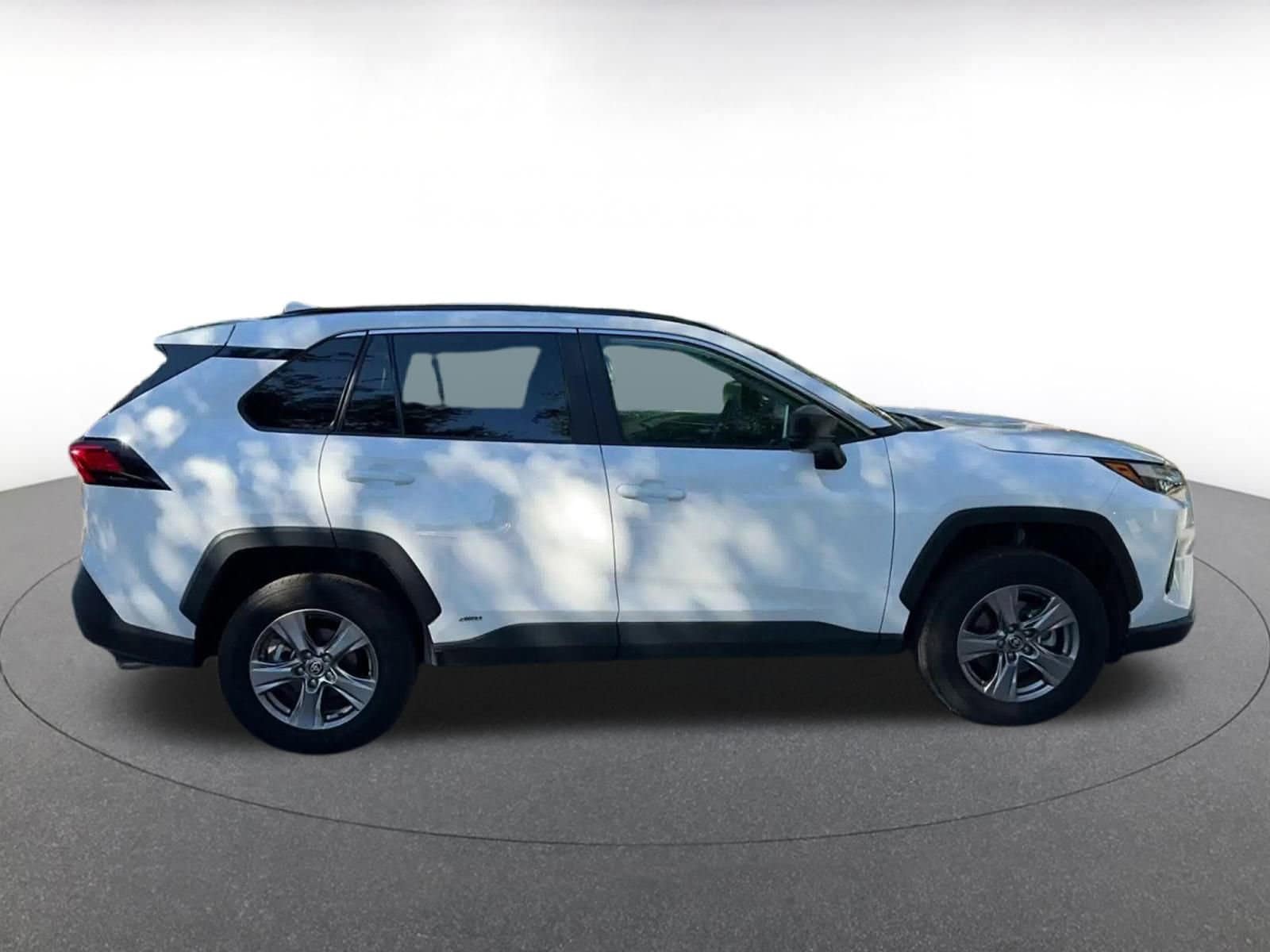 Thumbnail: 2025 Toyota RAV4 - 16