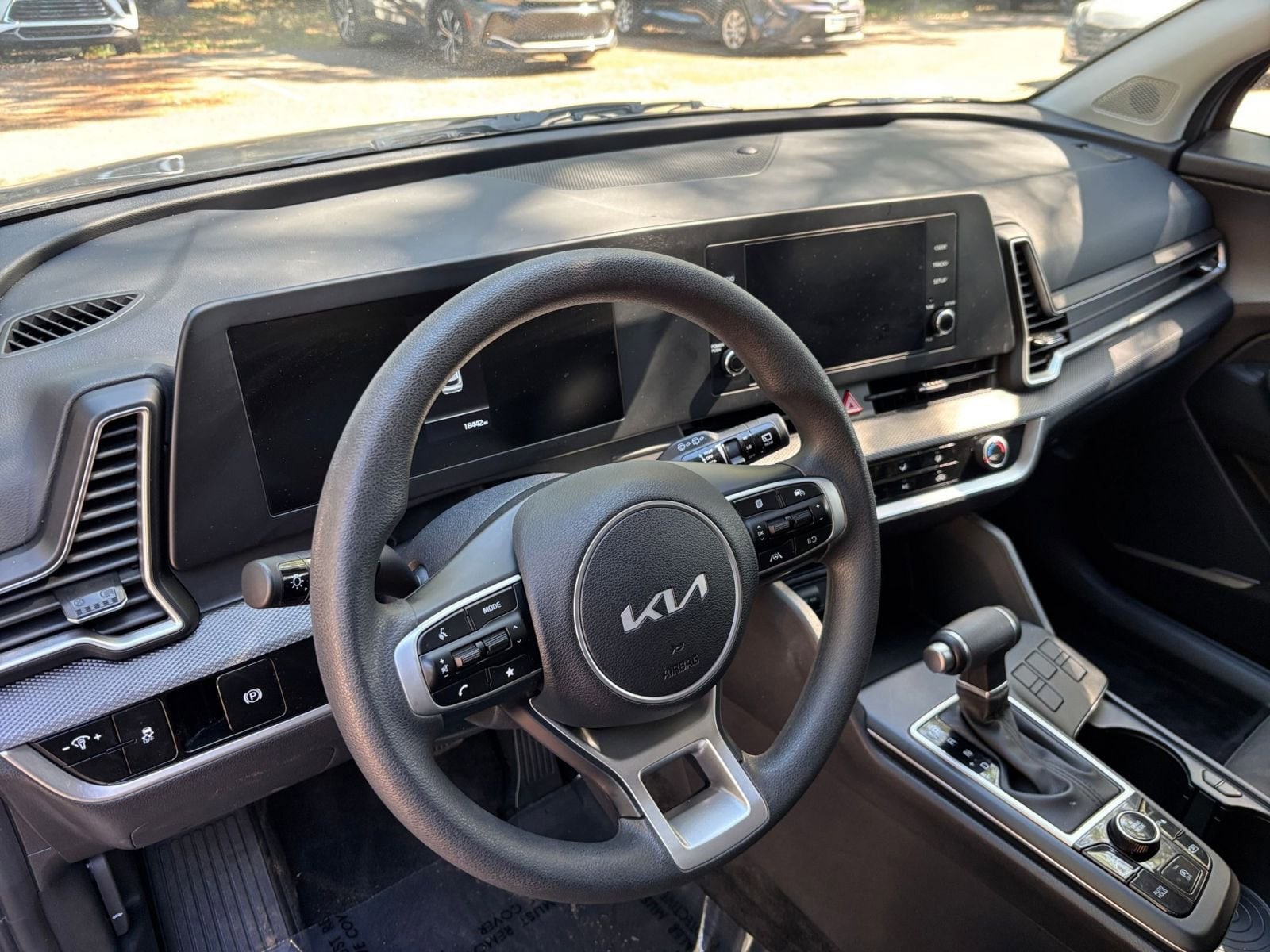 Thumbnail: 2025 Kia Sportage - 32