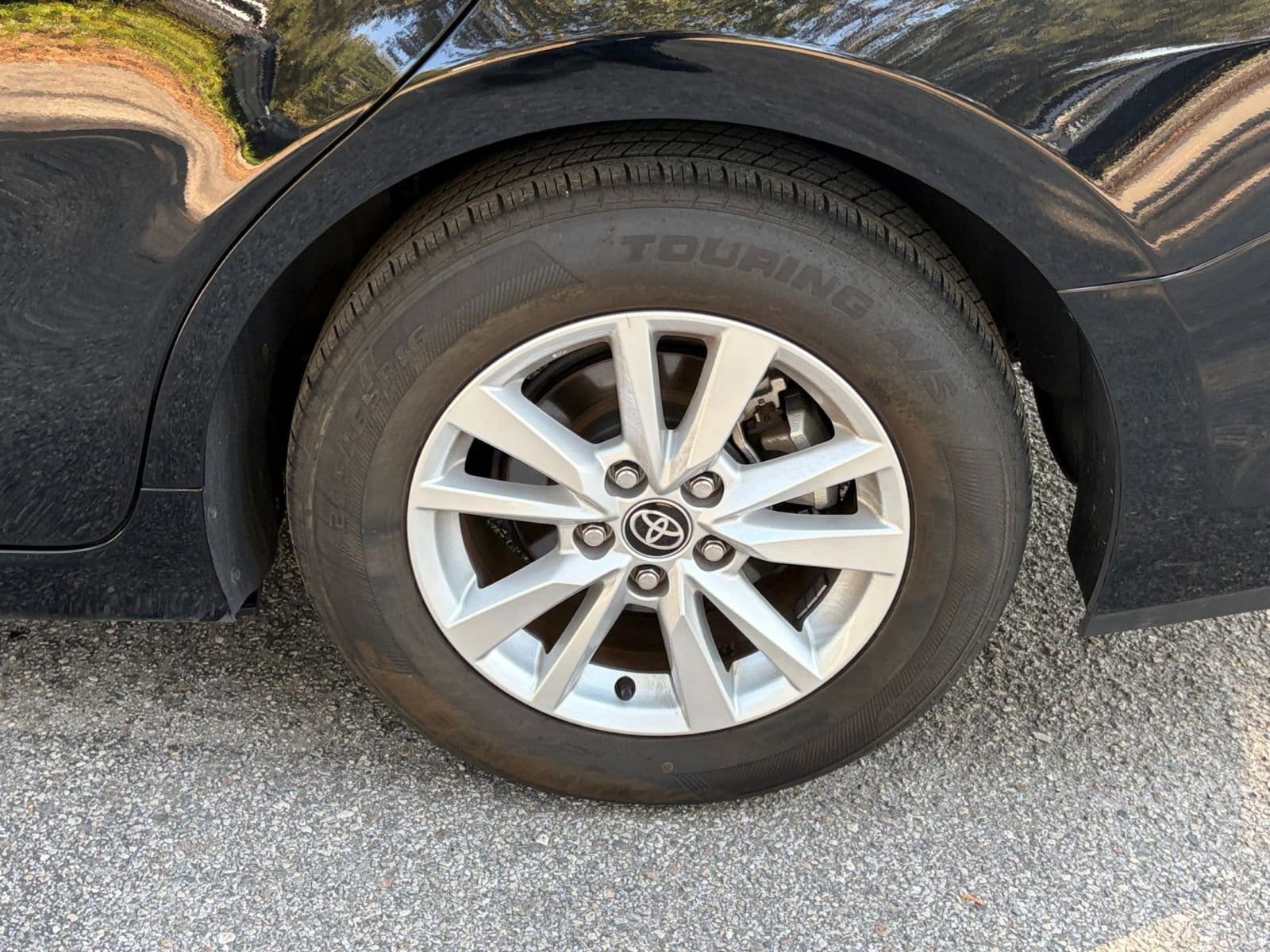 Thumbnail: 2025 Toyota Camry - 23