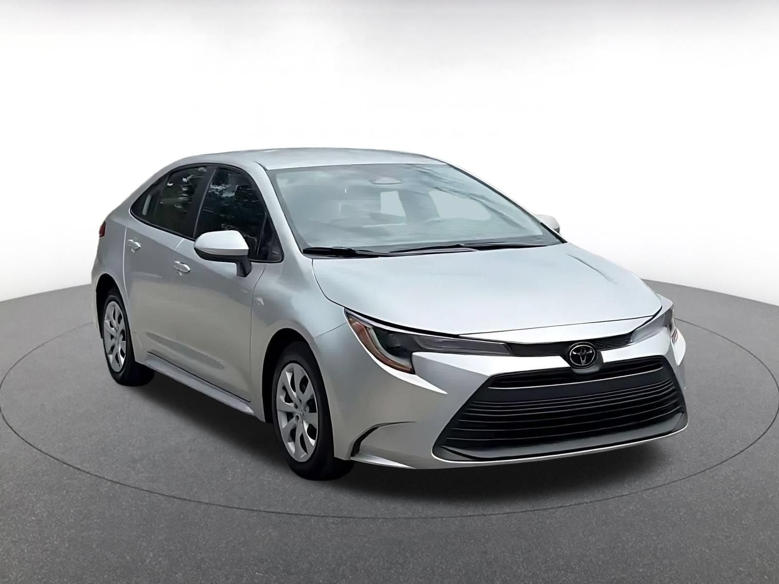 Thumbnail: 2025 Toyota Corolla - 3