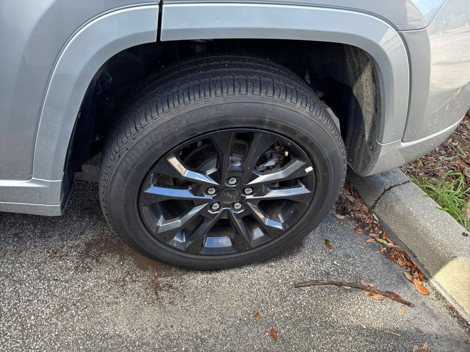 Thumbnail: 2026 Jeep Grand Cherokee - 32