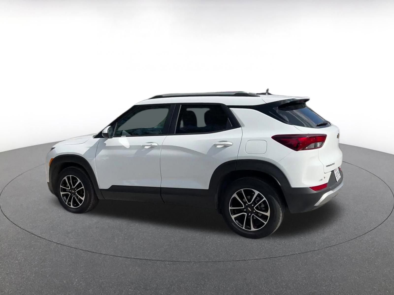 Thumbnail: 2025 Chevrolet TrailBlazer - 10