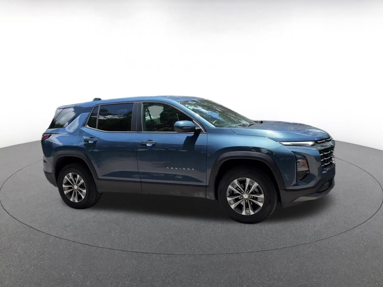 Thumbnail: 2025 Chevrolet Equinox - 2