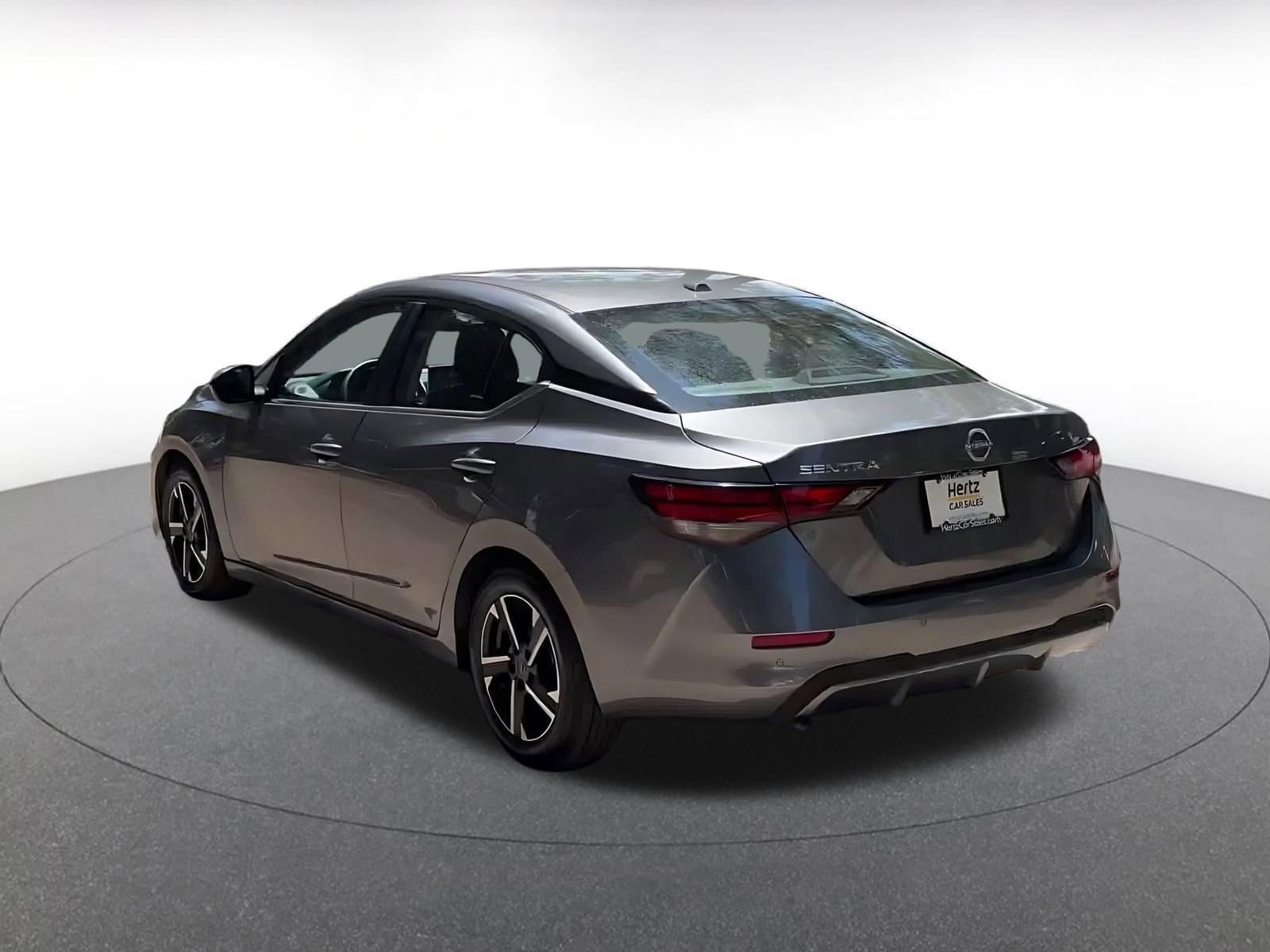 Thumbnail: 2025 Nissan Sentra - 11