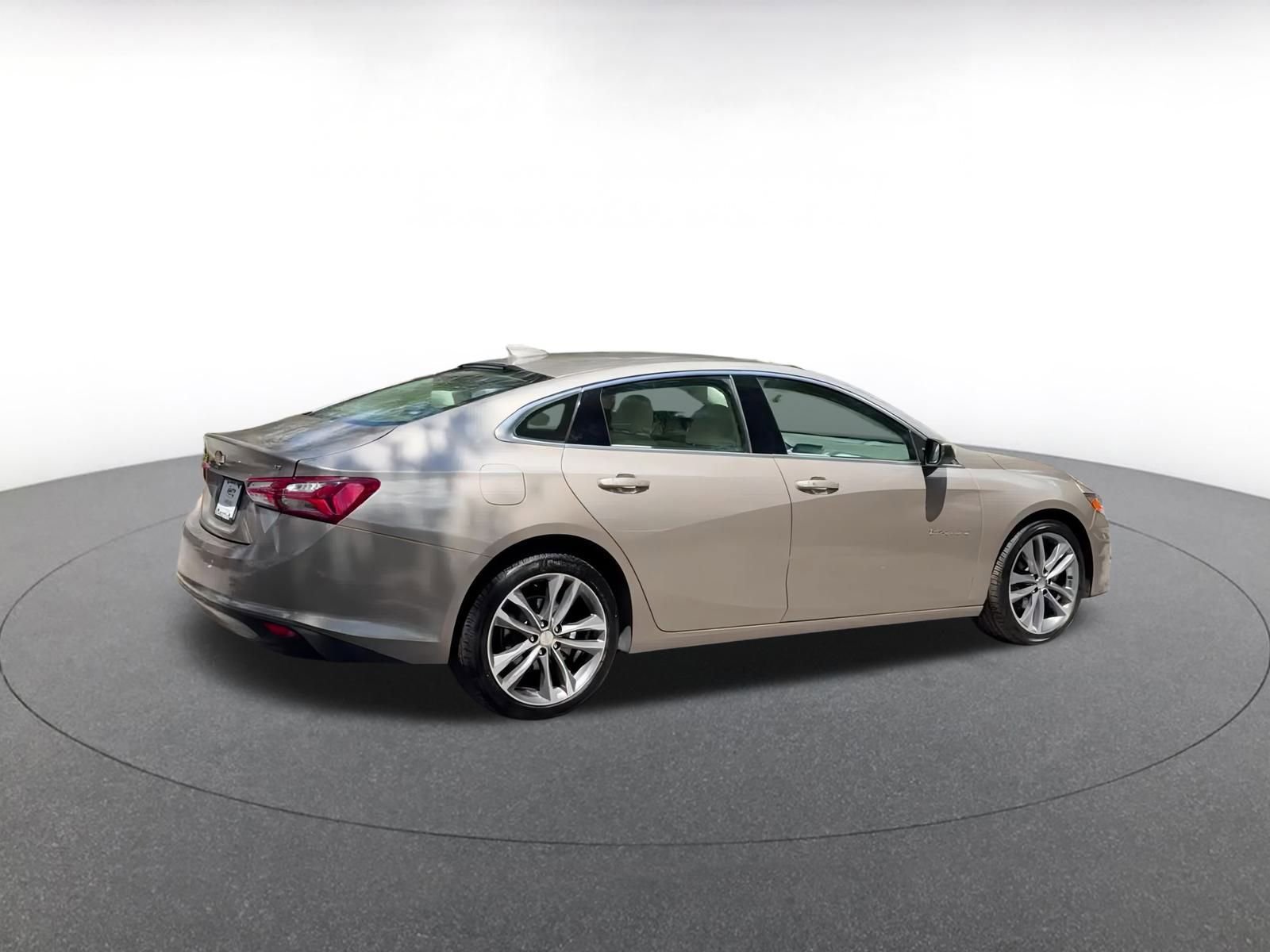 Thumbnail: 2024 Chevrolet Malibu - 15