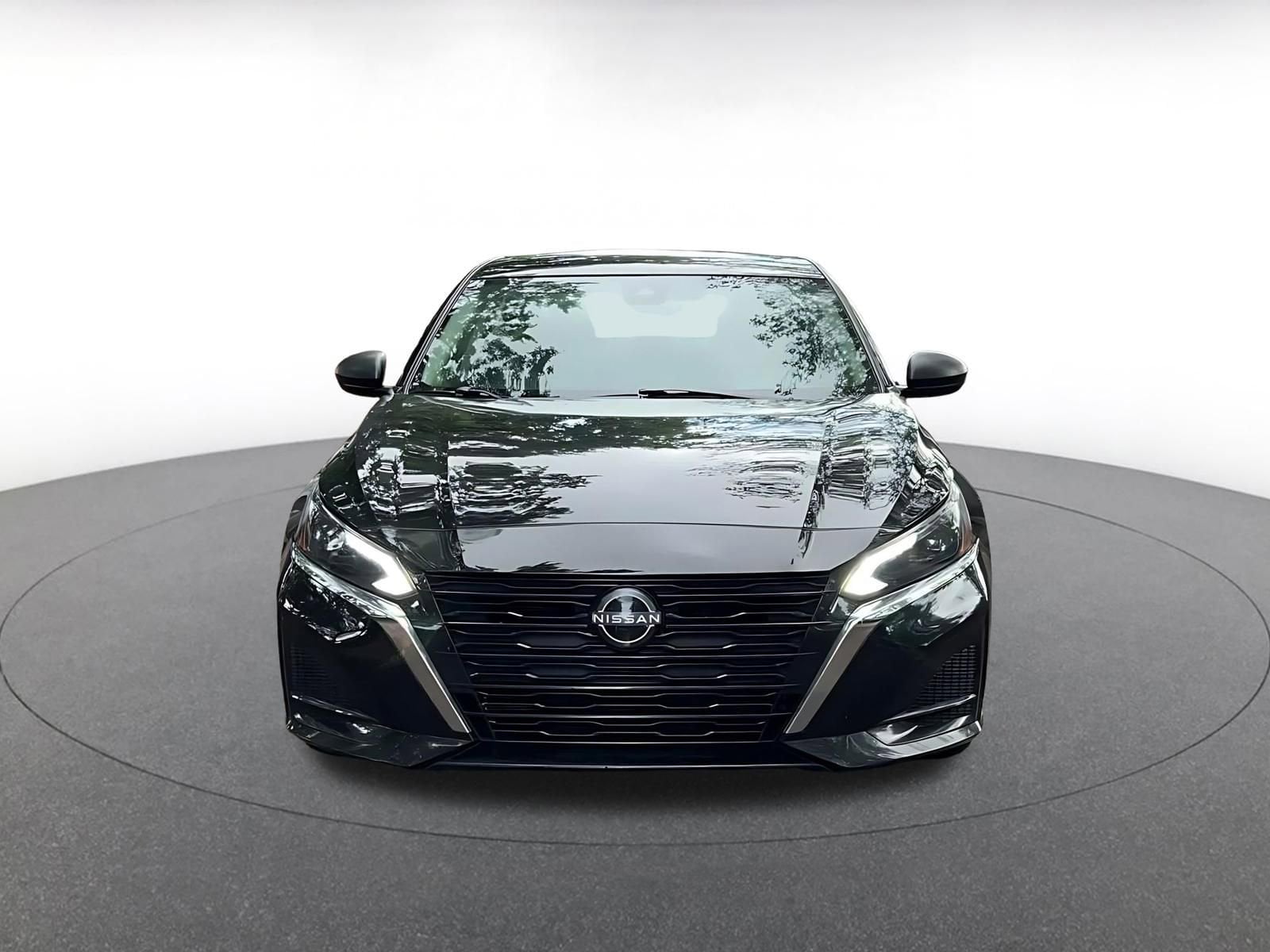 Thumbnail: 2025 Nissan Altima - 4