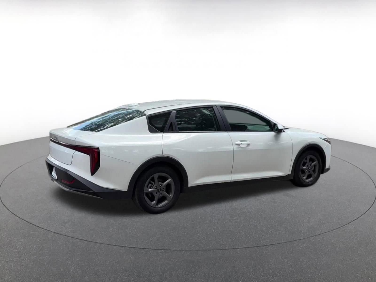 Thumbnail: 2025 Kia K4 - 15