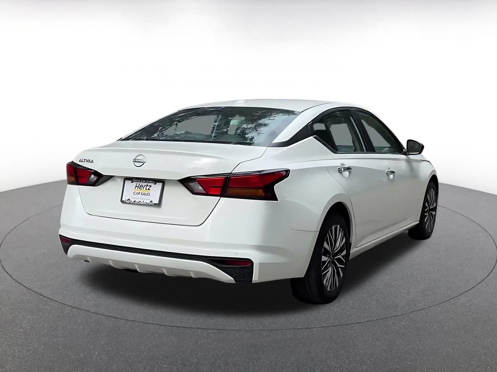 Thumbnail: 2025 Nissan Altima - 11