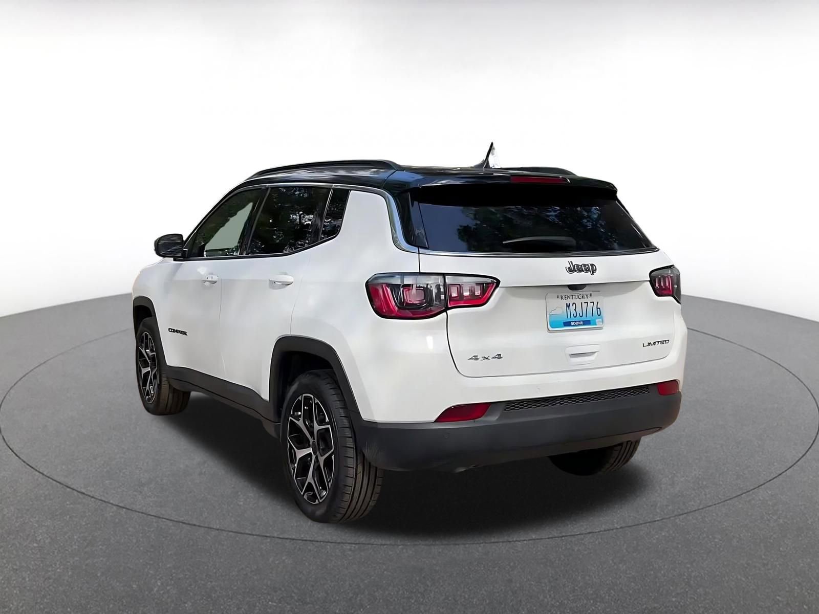 Thumbnail: 2025 Jeep Compass - 11