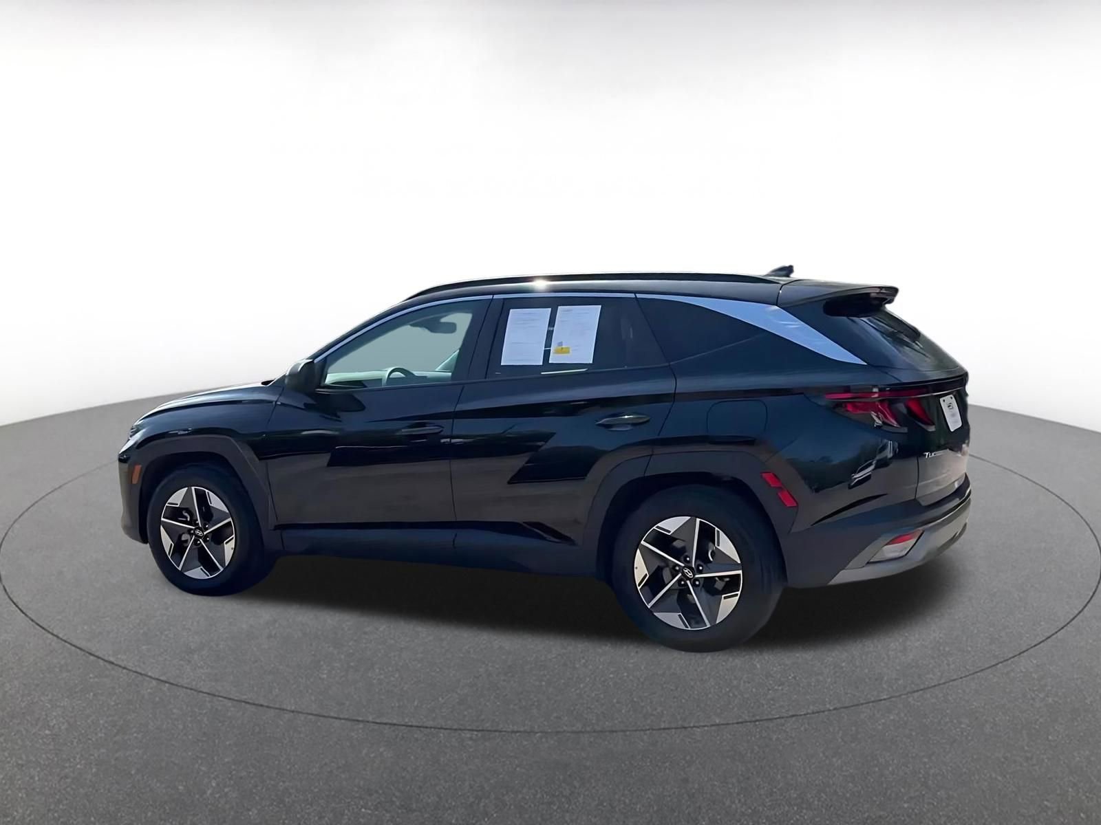 Thumbnail: 2025 Hyundai Tucson - 10
