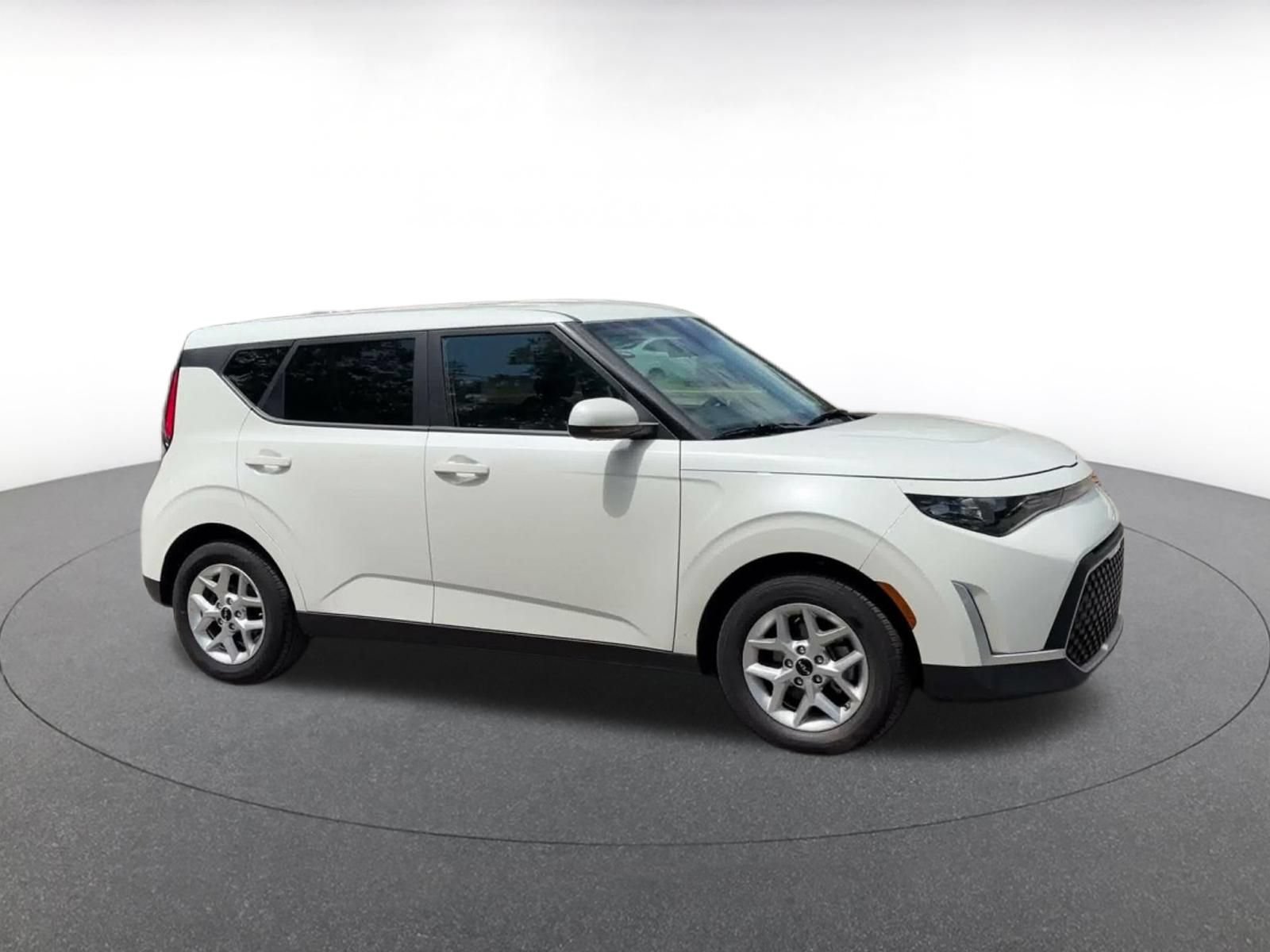 Thumbnail: 2025 Kia Soul - 2