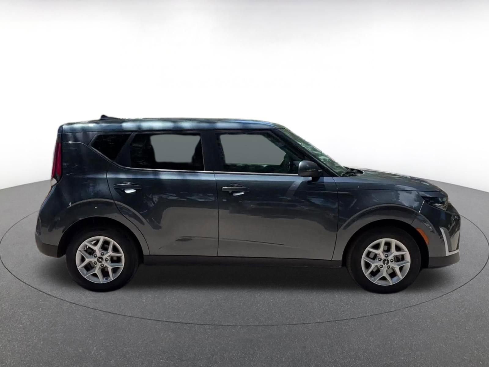 Thumbnail: 2025 Kia Soul - 16