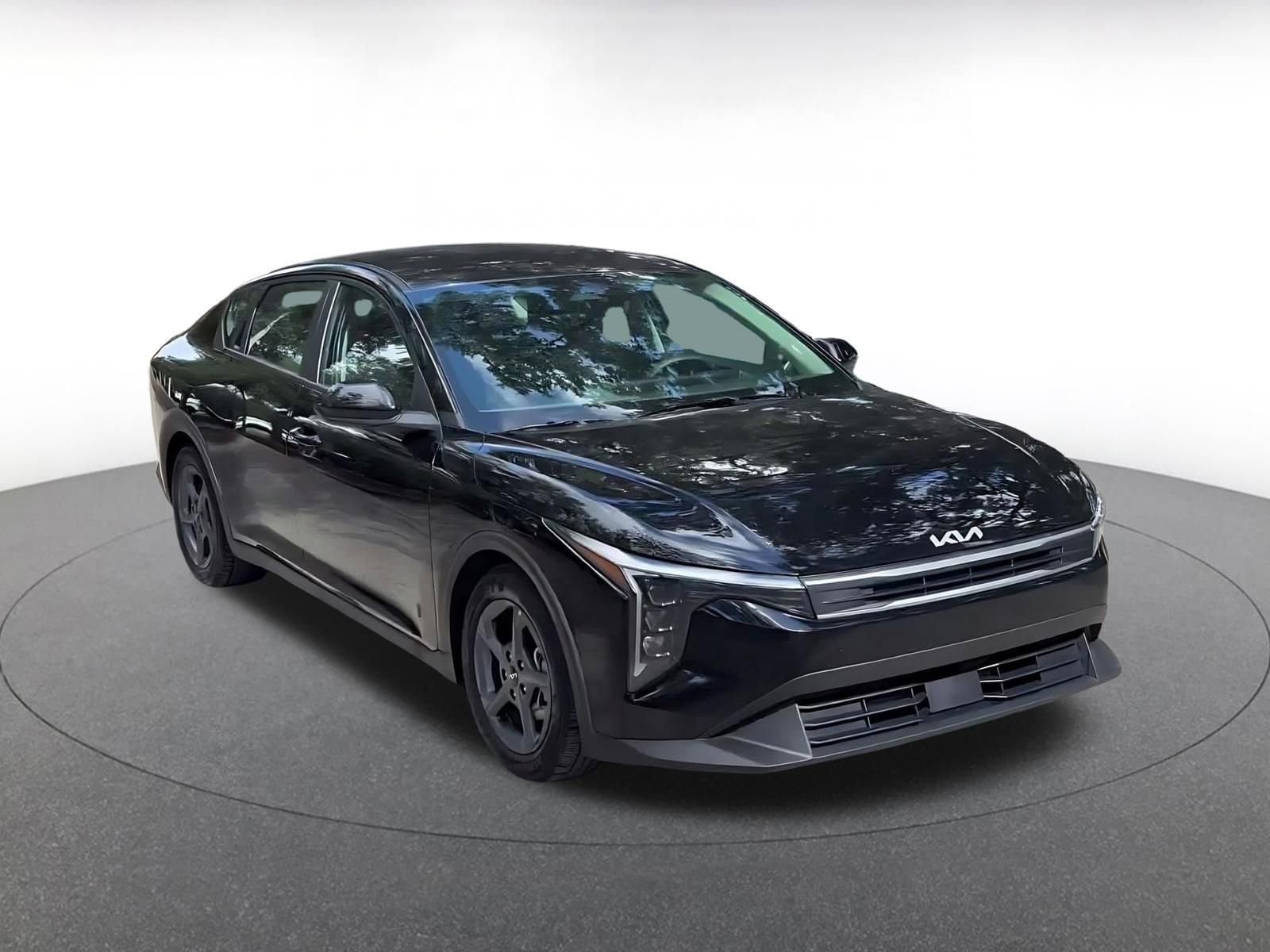 Thumbnail: 2025 Kia K4 - 3