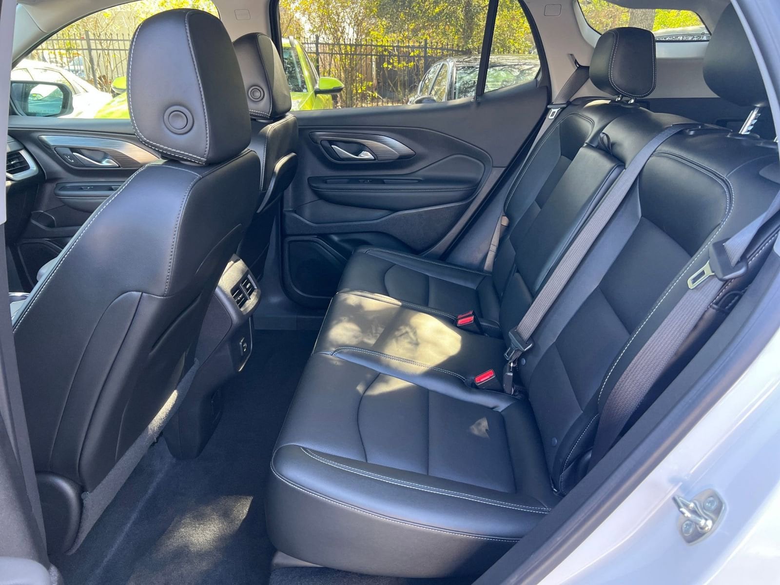 2024 GMC Terrain SLT 33