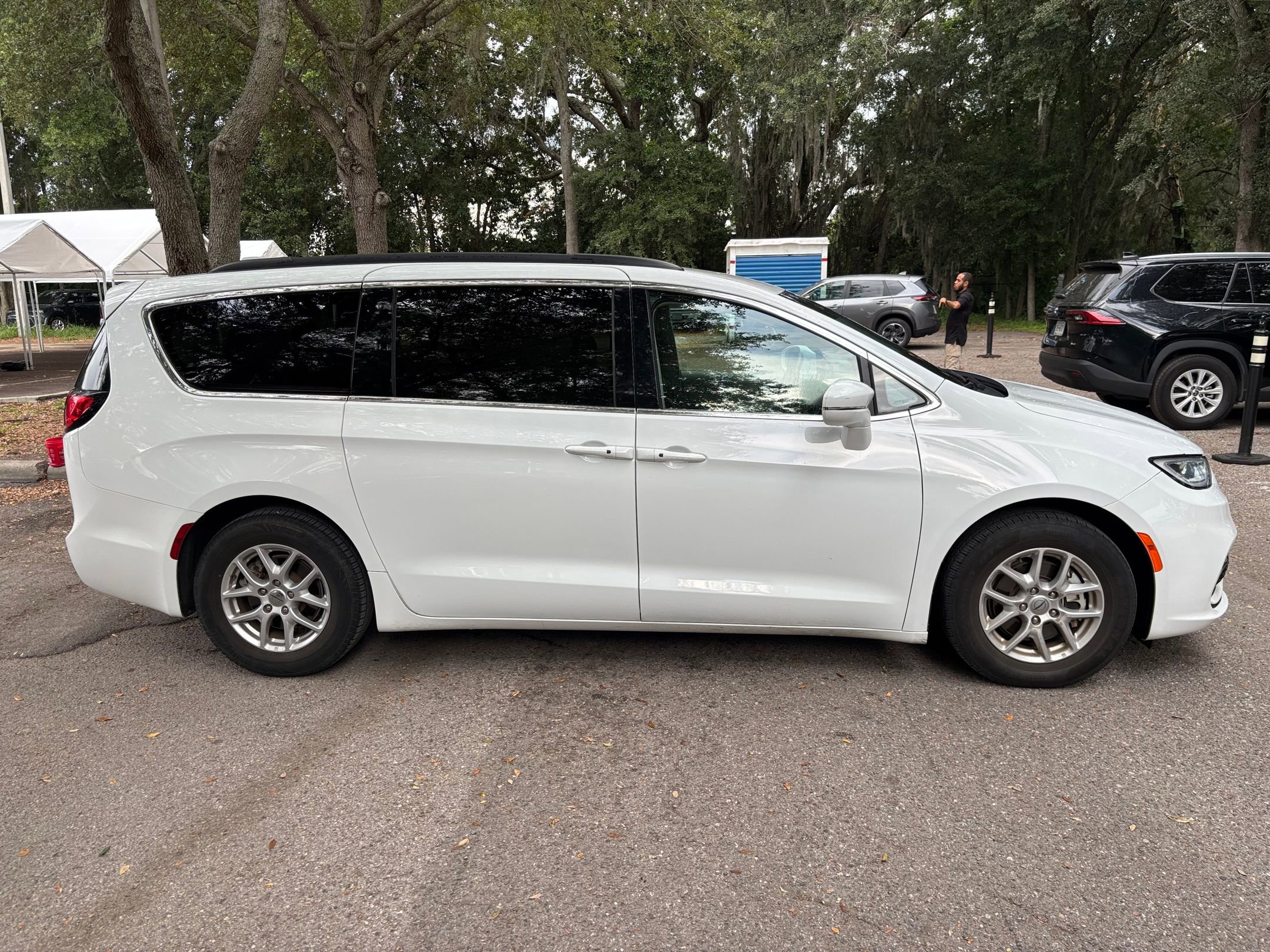 Thumbnail: 2022 Chrysler Pacifica - 14