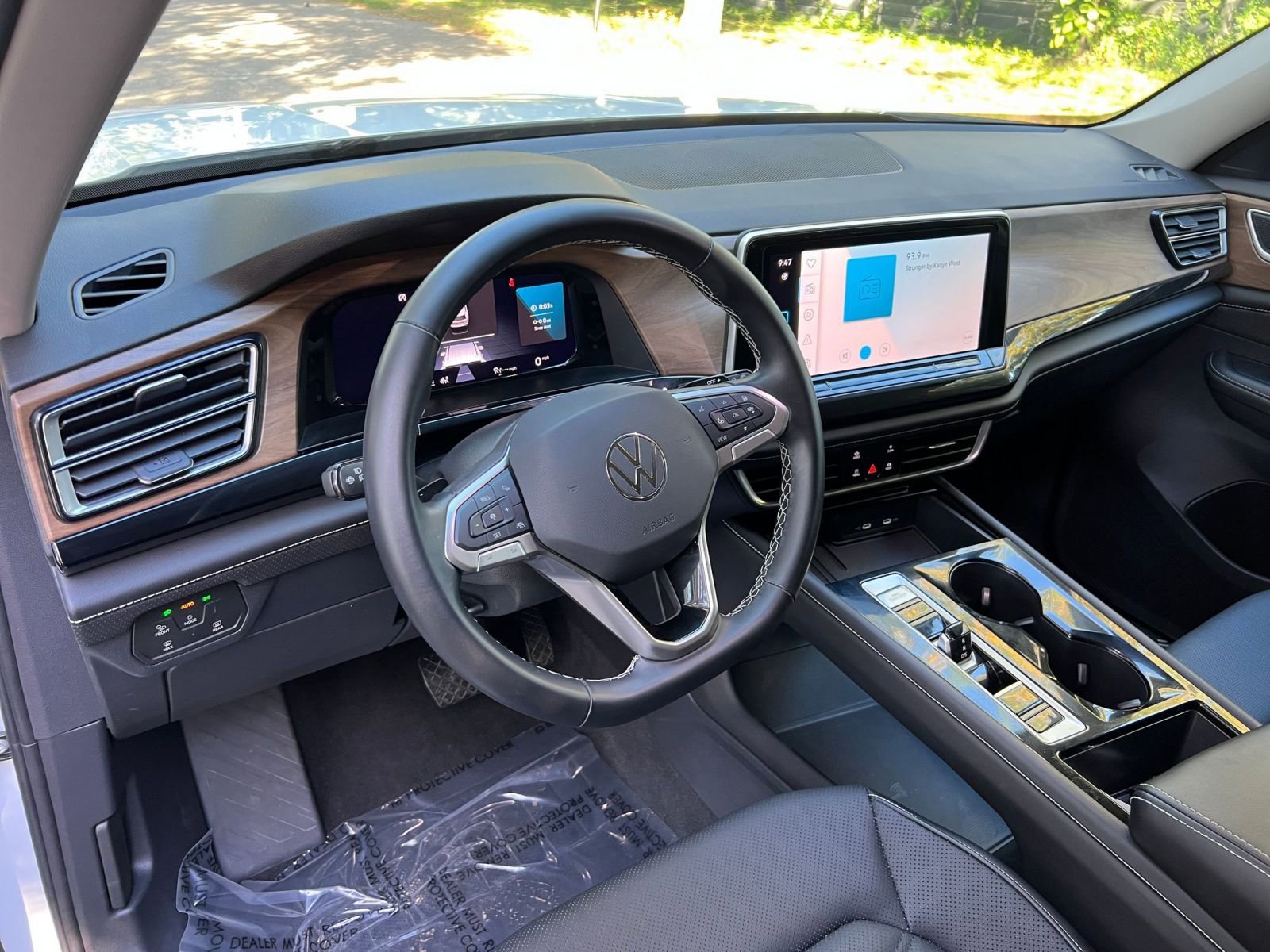 Thumbnail: 2025 Volkswagen Atlas - 29