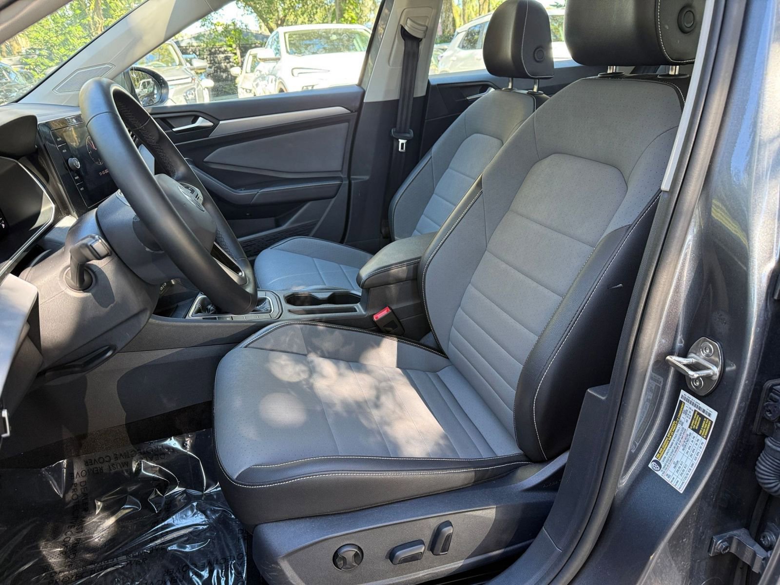 Thumbnail: 2025 Volkswagen Jetta - 30