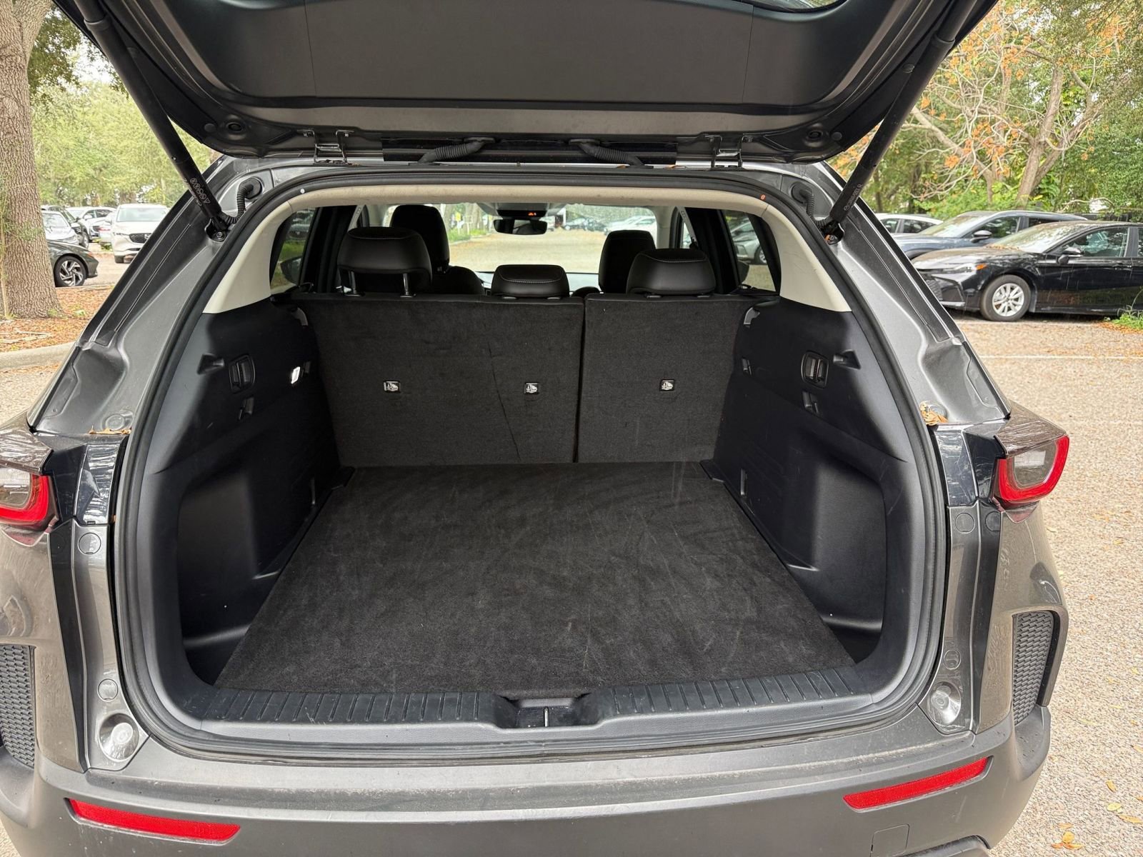 Thumbnail: 2025 Mazda CX-50 - 25