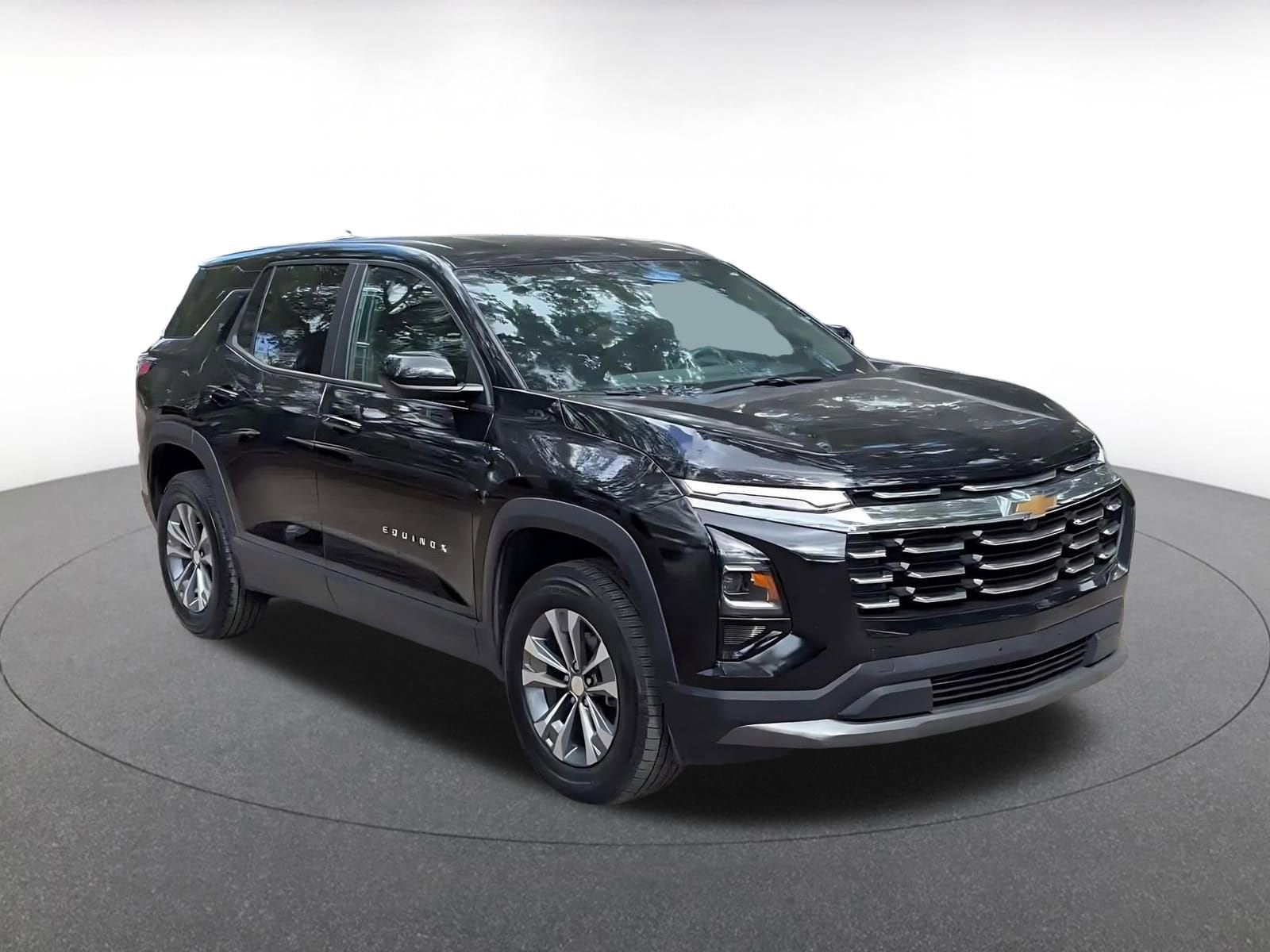 Thumbnail: 2025 Chevrolet Equinox - 3
