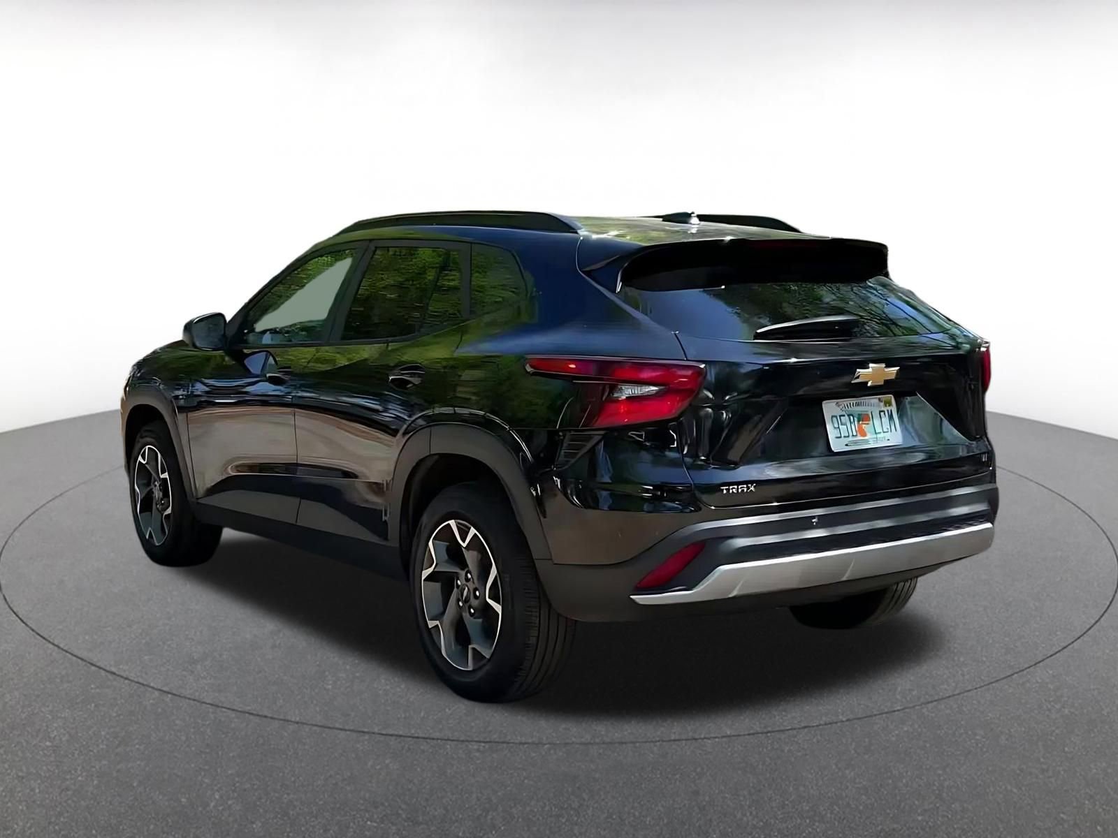 Thumbnail: 2025 Chevrolet Trax - 11