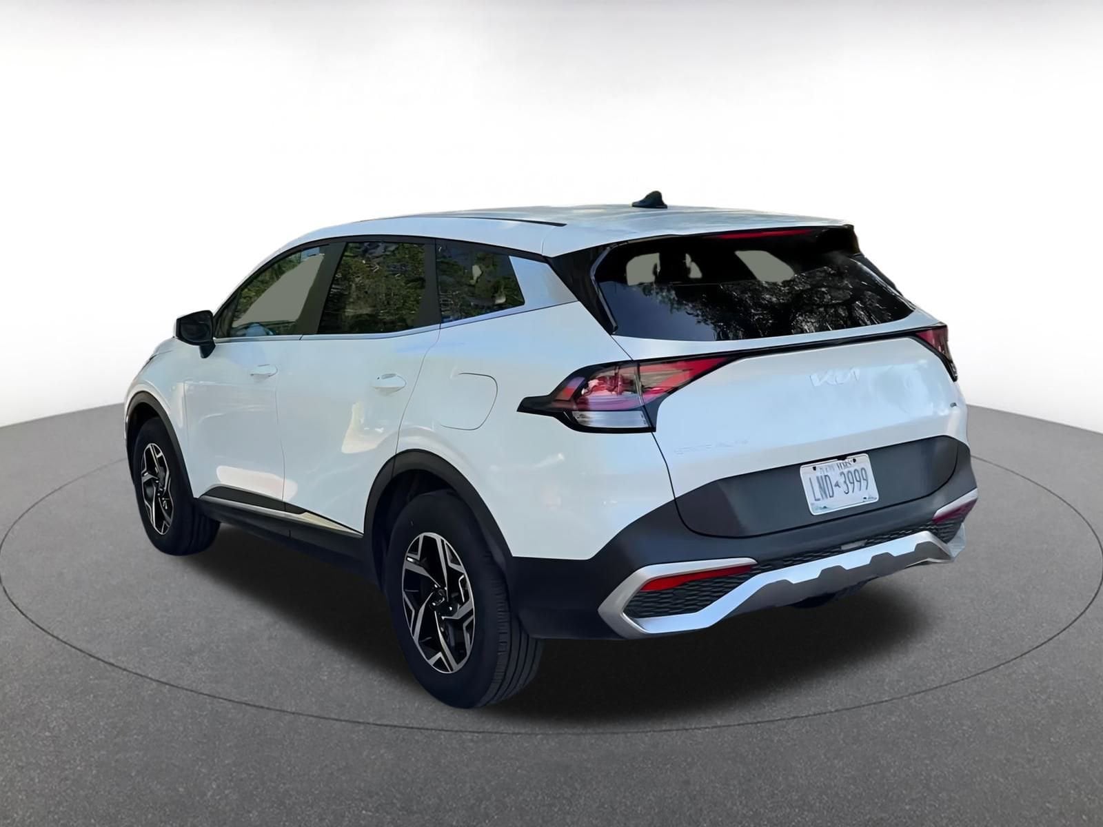 Thumbnail: 2024 Kia Sportage - 11