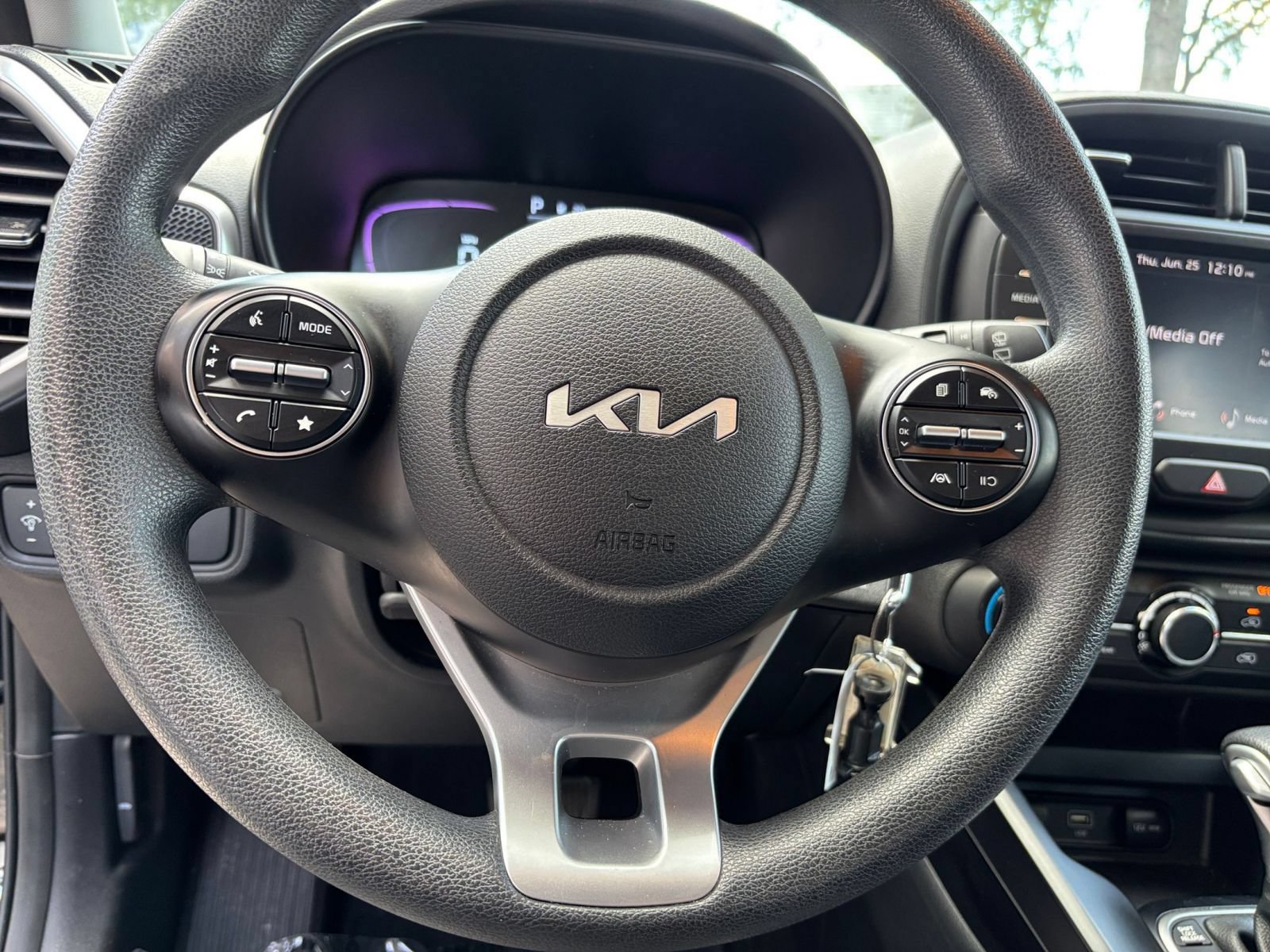Thumbnail: 2025 Kia Soul - 25