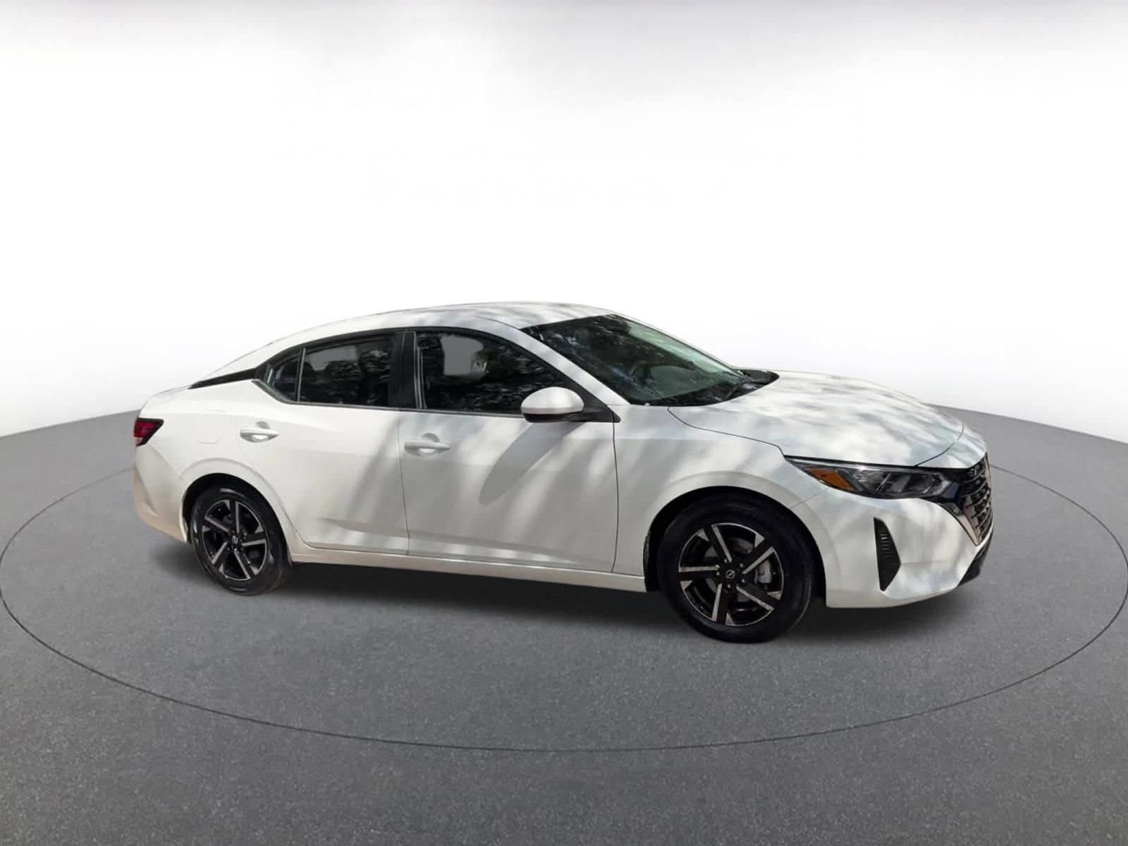 Thumbnail: 2025 Nissan Sentra - 2