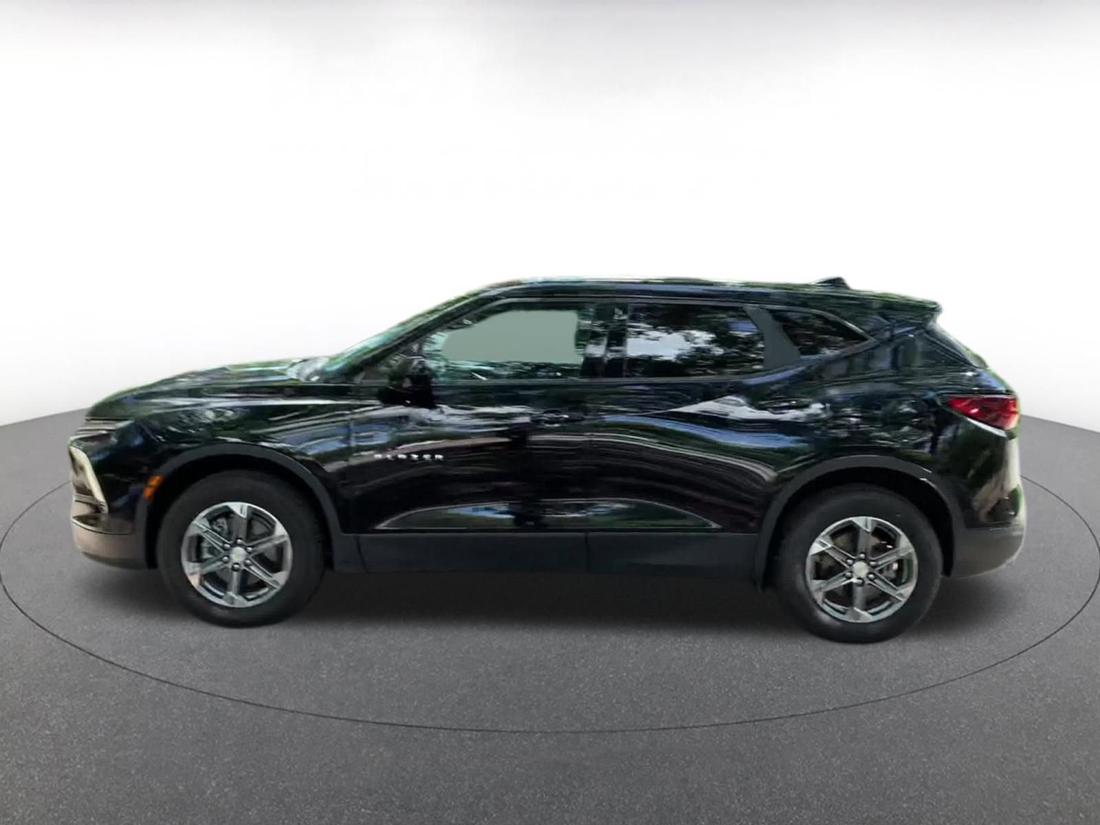 Thumbnail: 2023 Chevrolet Blazer - 9