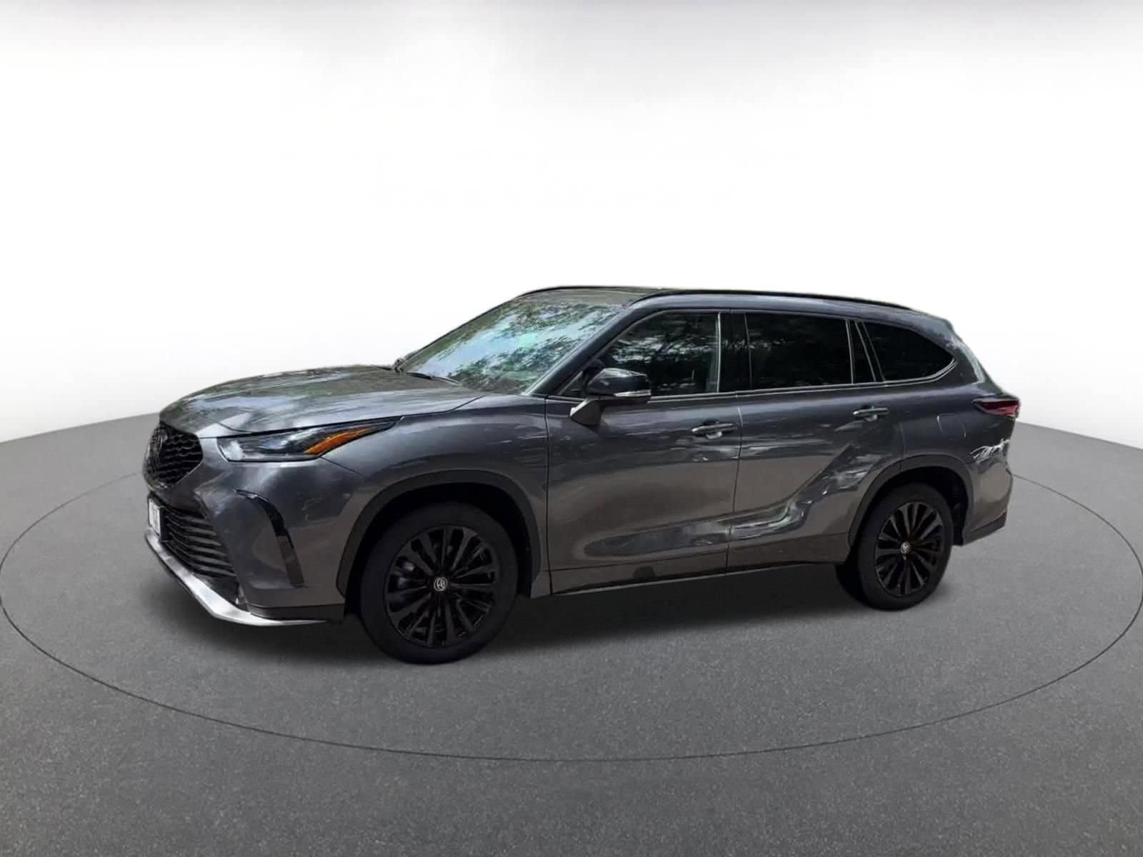 Thumbnail: 2025 Toyota Highlander - 8