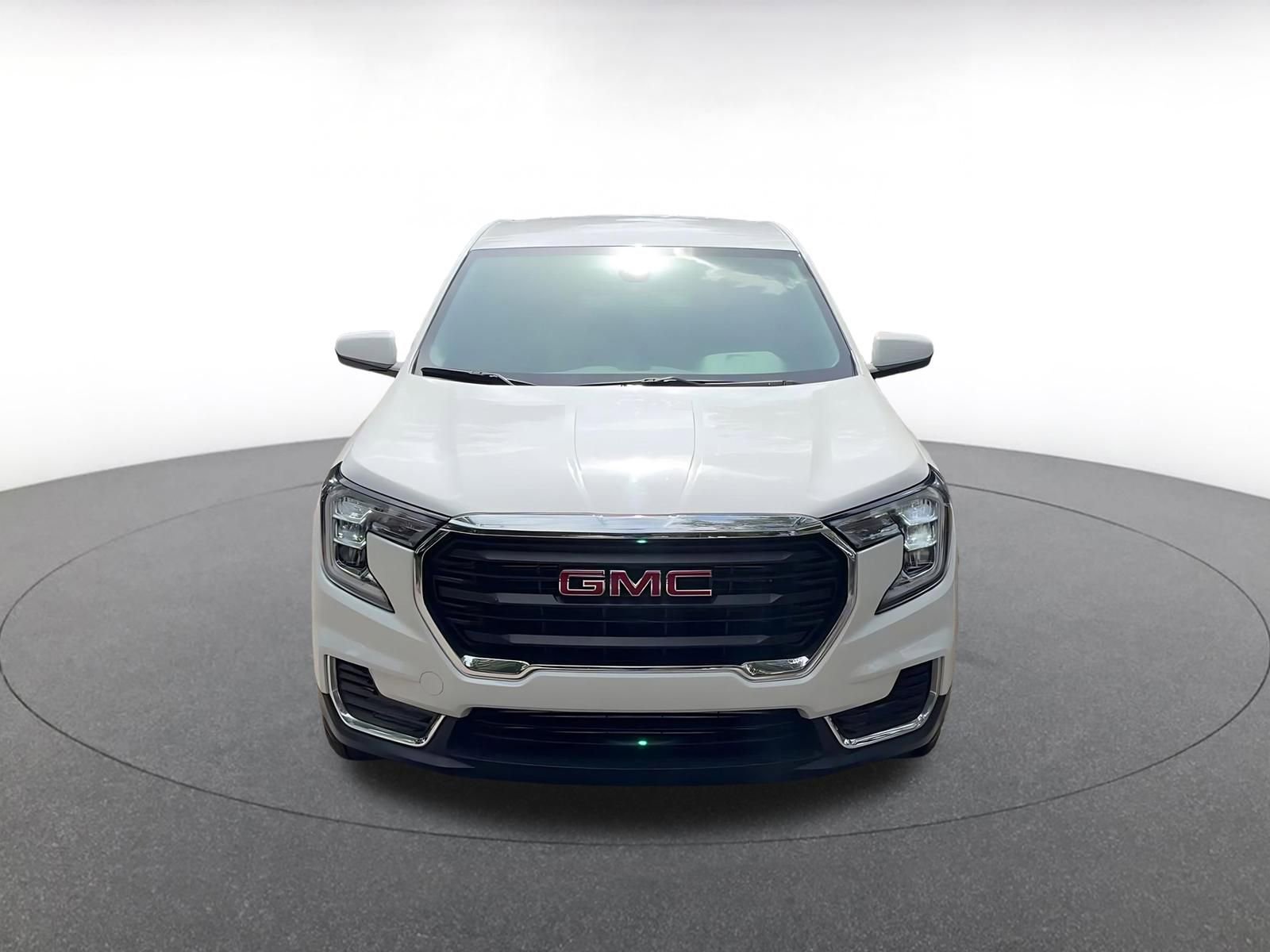 Thumbnail: 2024 GMC Terrain - 4