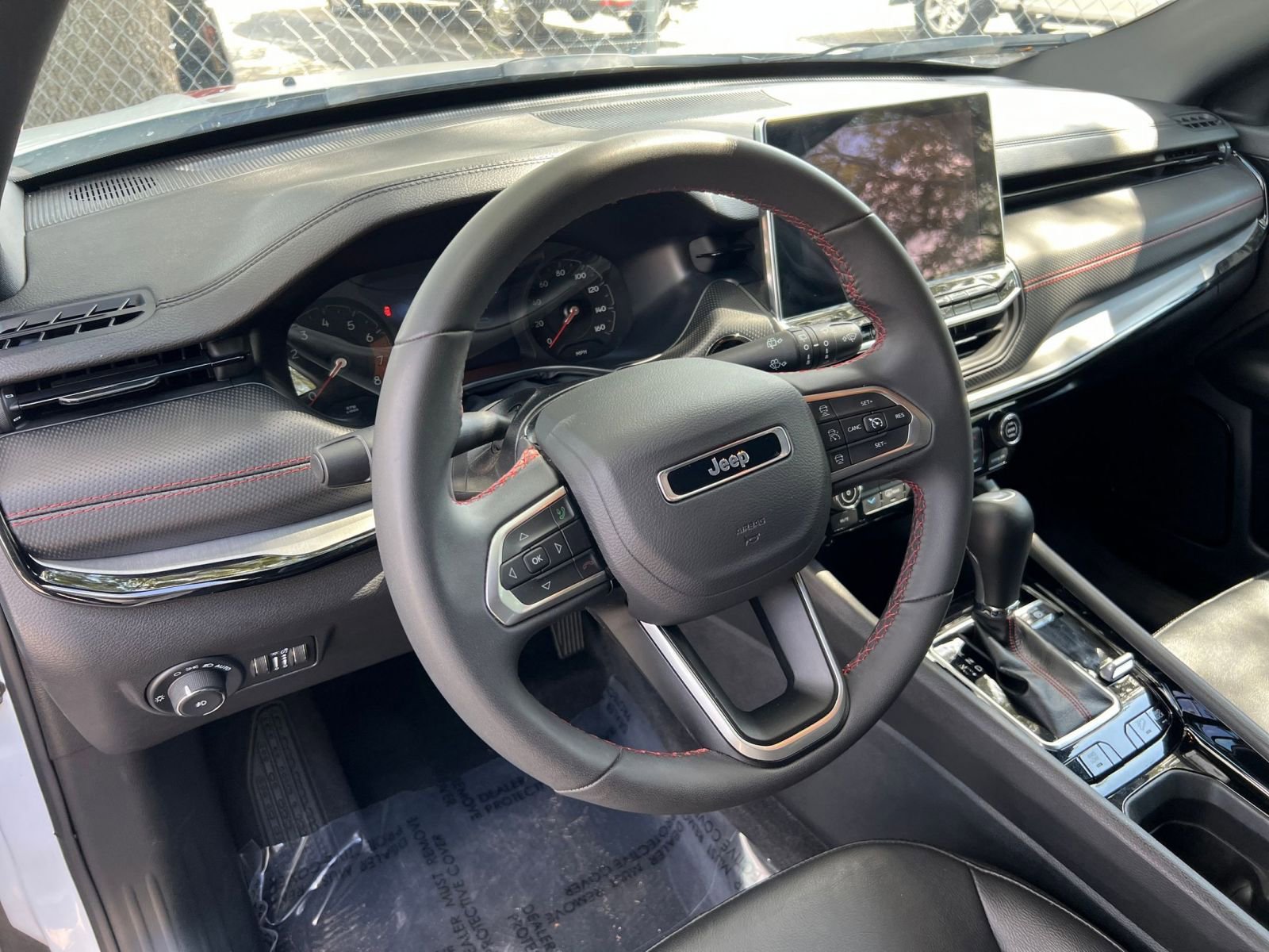 Thumbnail: 2025 Jeep Compass - 29